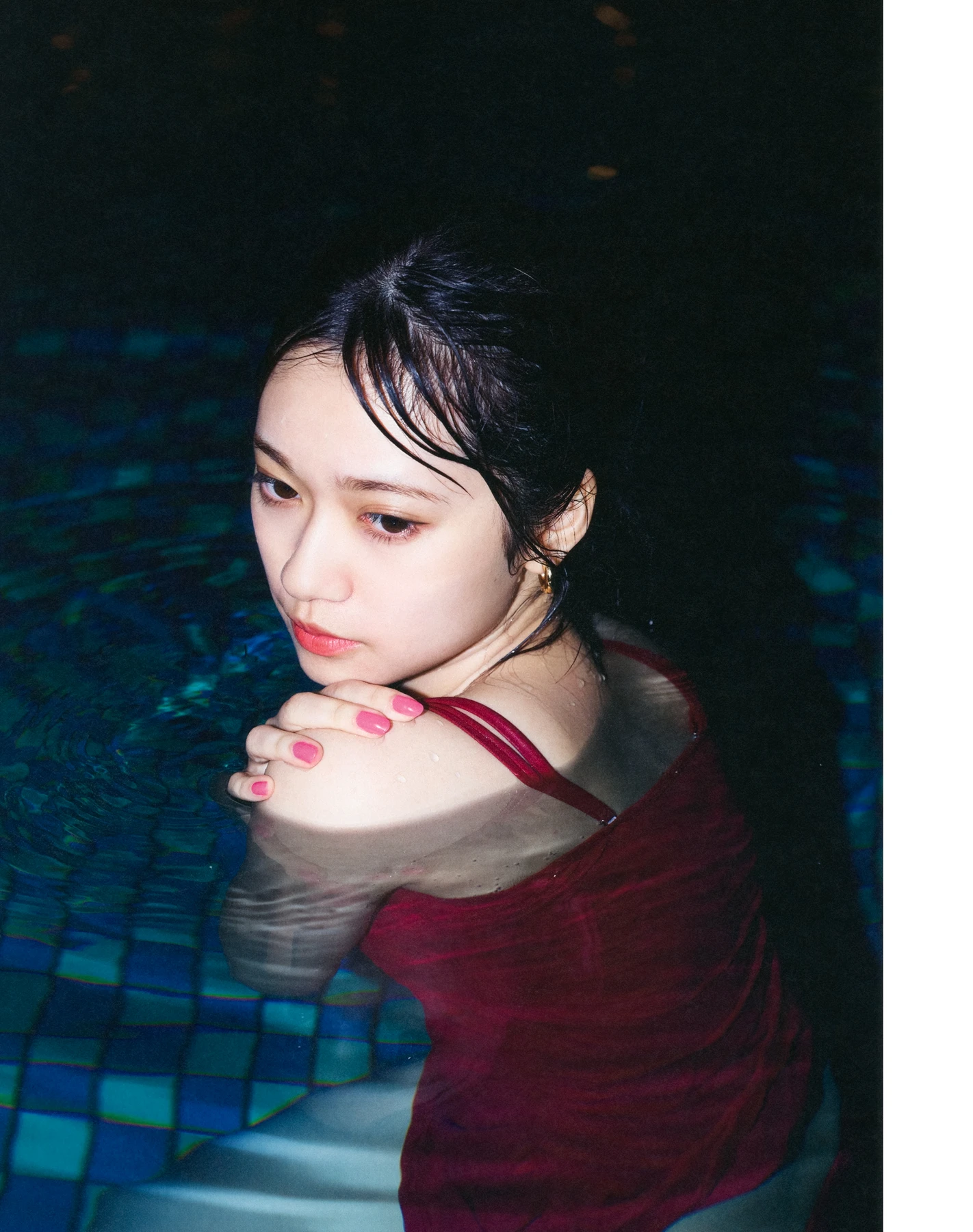 Ranze Terada 寺田蘭世, 1stデジタル写真集 「なぜ、忘れられないんだろう？」 - P85