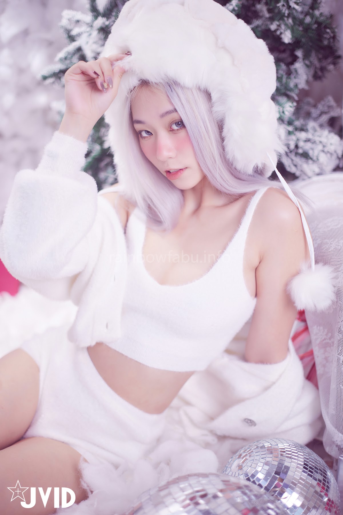 [JVID] Verna – 性感的愛死寂寞人雪女Verna陪你度過聖誕寒冬 - P101