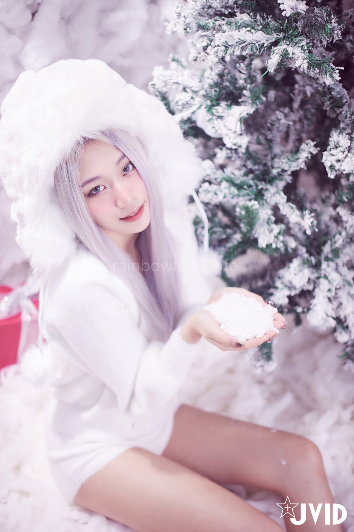 [JVID] Verna – 性感的愛死寂寞人雪女Verna陪你度過聖誕寒冬 - P11