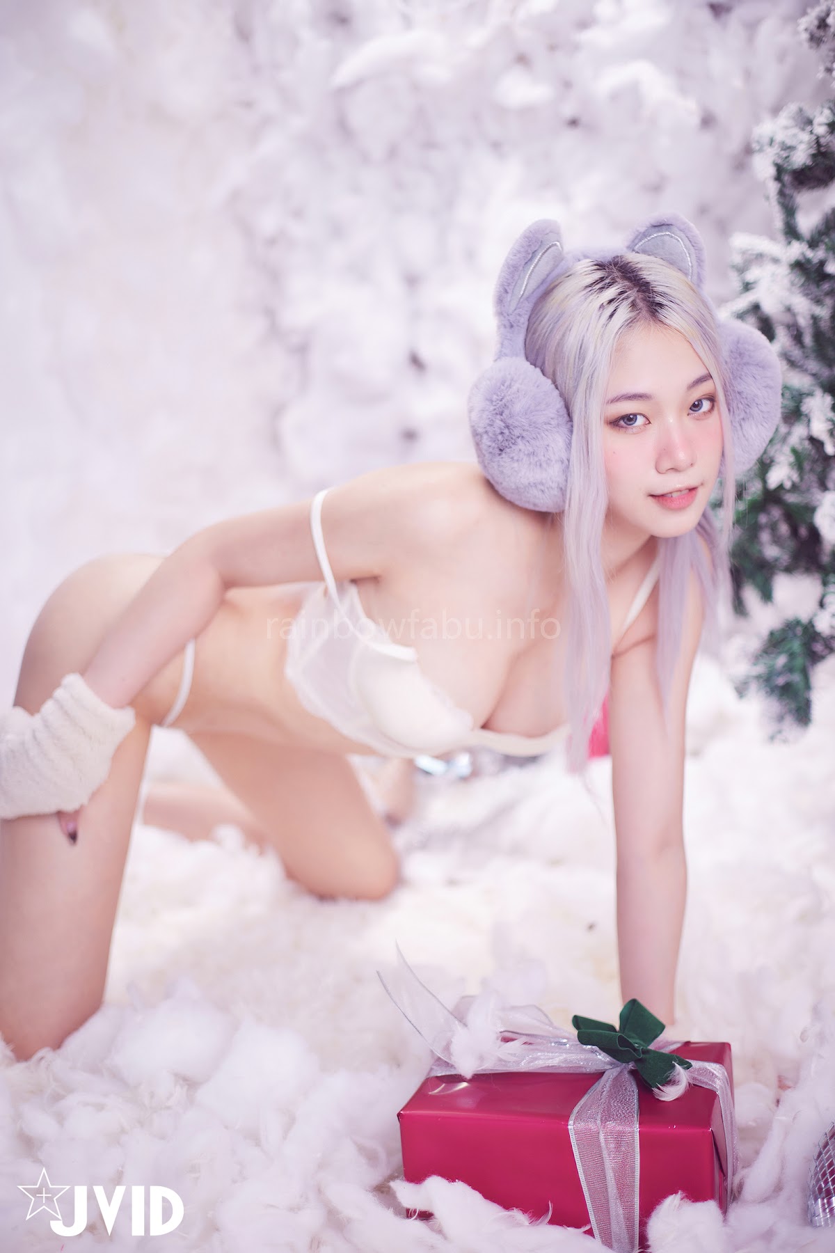 [JVID] Verna – 性感的愛死寂寞人雪女Verna陪你度過聖誕寒冬 - P12
