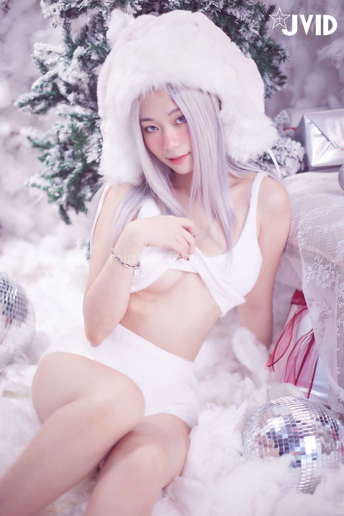 [JVID] Verna – 性感的愛死寂寞人雪女Verna陪你度過聖誕寒冬 - P16