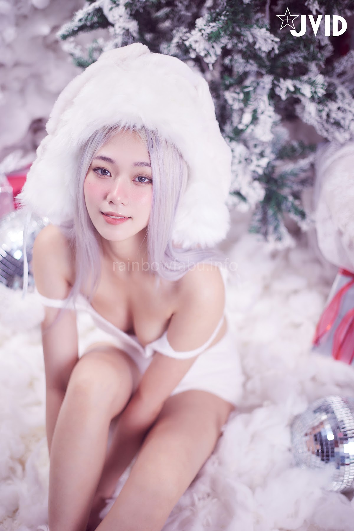 [JVID] Verna – 性感的愛死寂寞人雪女Verna陪你度過聖誕寒冬 - P1