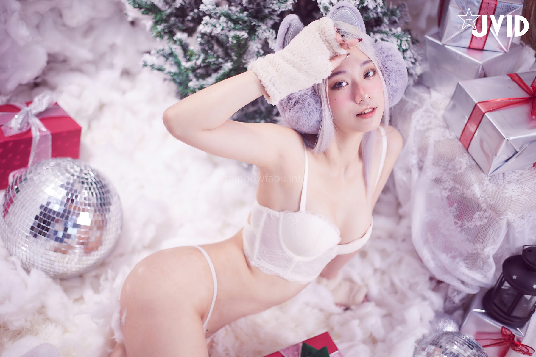 [JVID] Verna – 性感的愛死寂寞人雪女Verna陪你度過聖誕寒冬 - P23