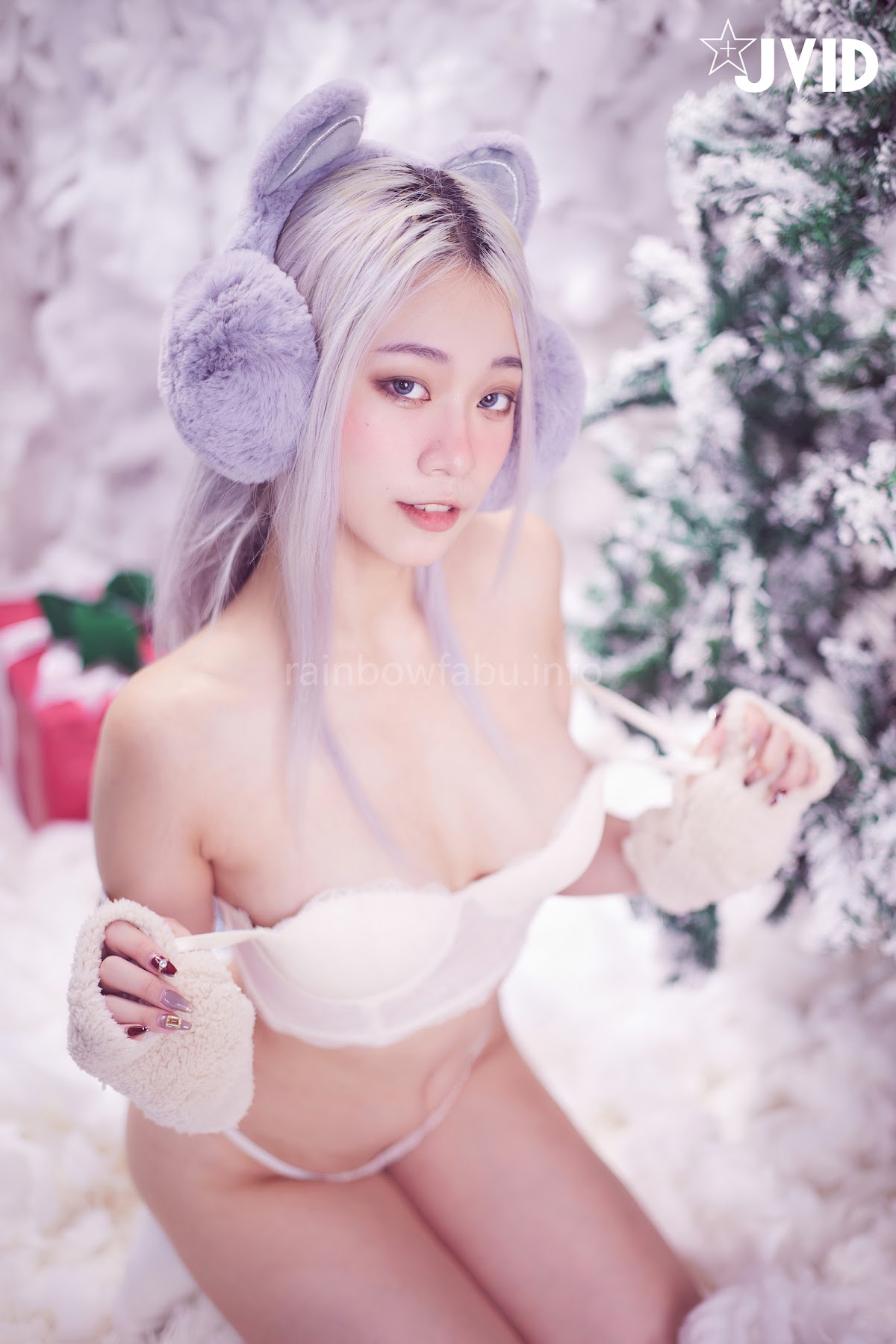 [JVID] Verna – 性感的愛死寂寞人雪女Verna陪你度過聖誕寒冬 - P43