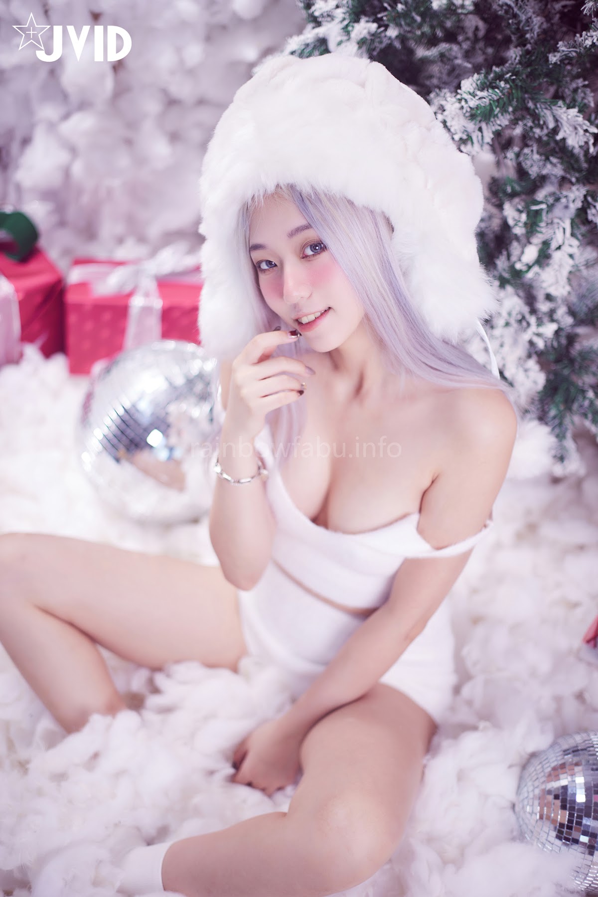 [JVID] Verna – 性感的愛死寂寞人雪女Verna陪你度過聖誕寒冬 - P53
