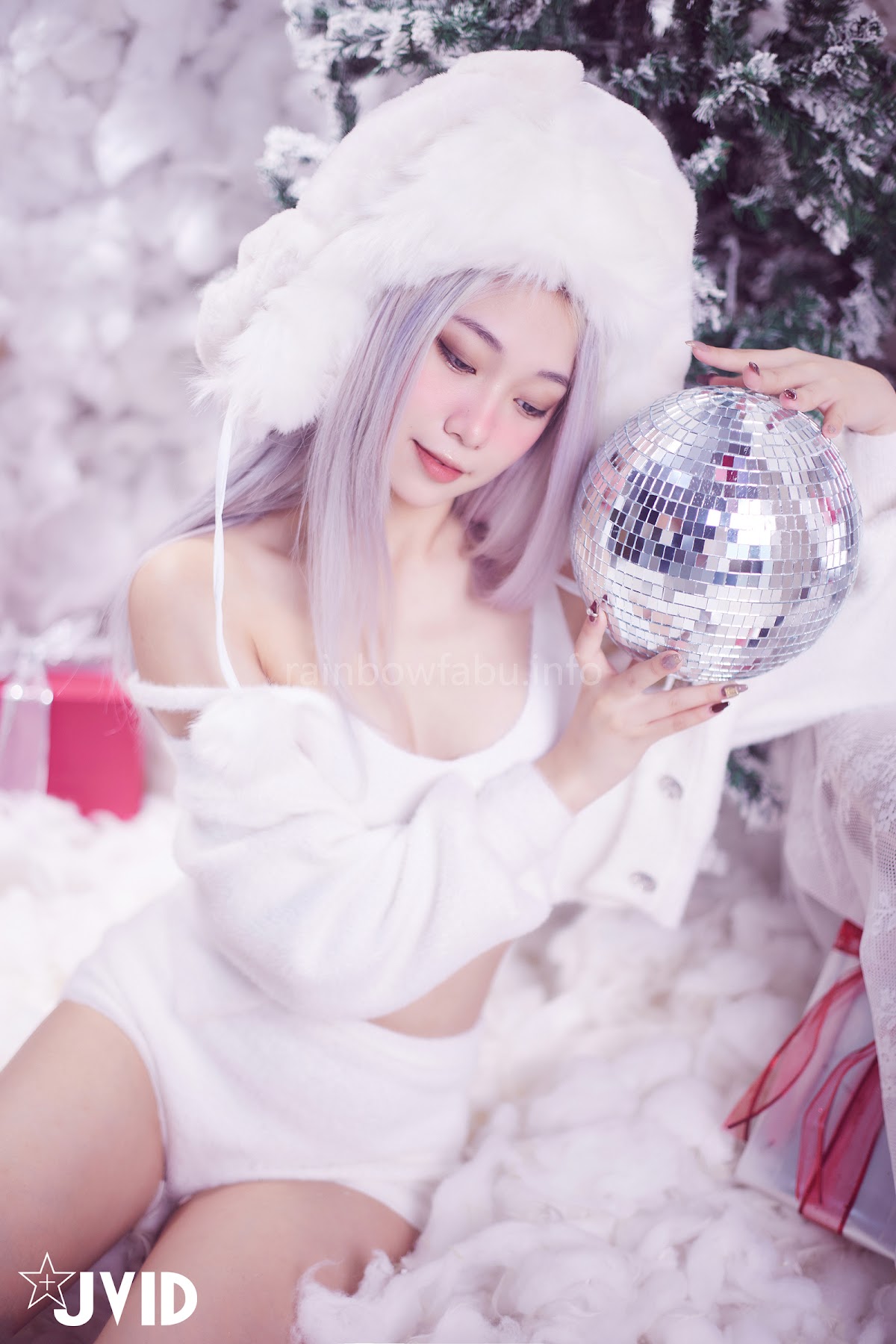 [JVID] Verna – 性感的愛死寂寞人雪女Verna陪你度過聖誕寒冬 - P71