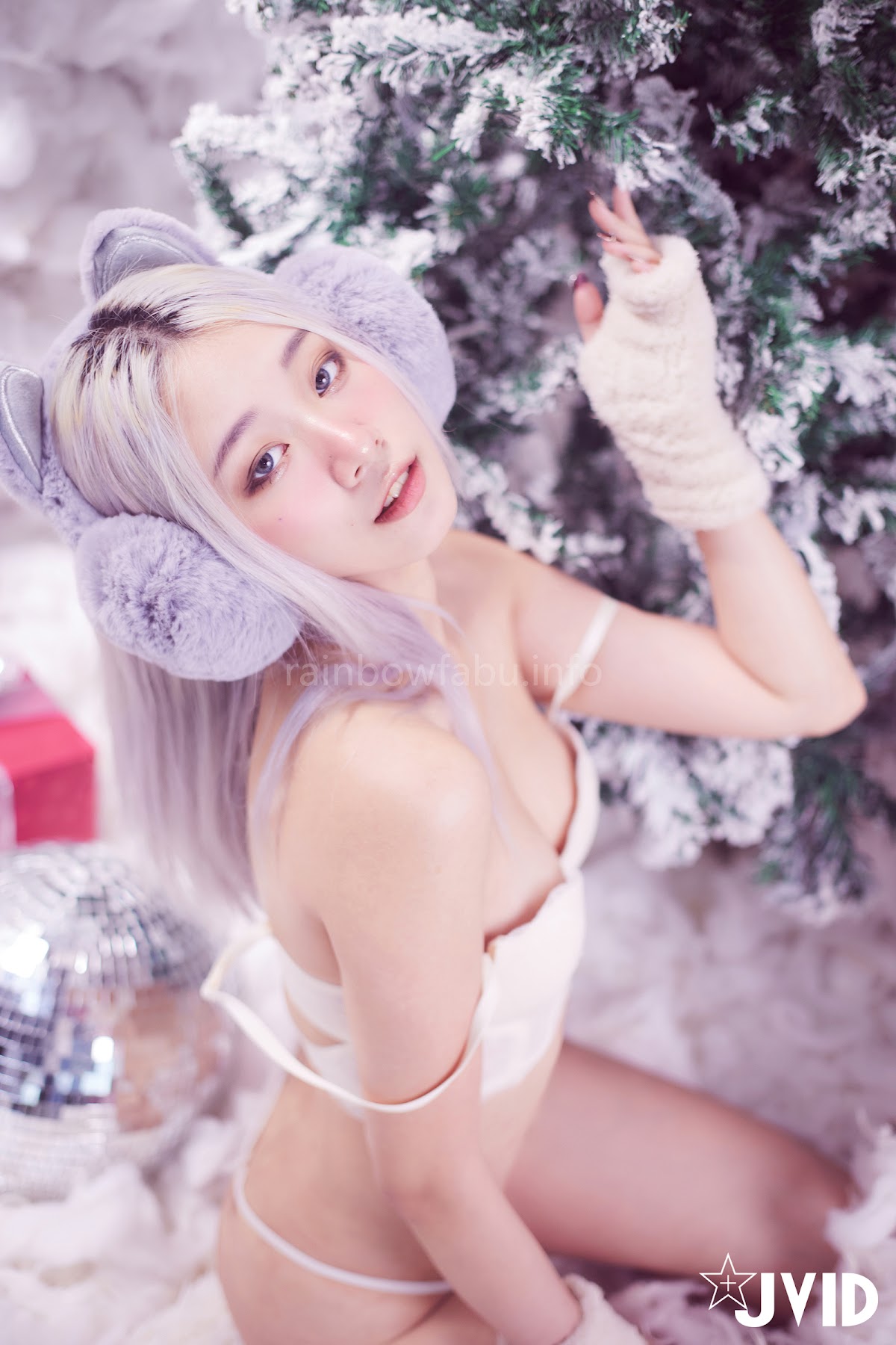 [JVID] Verna – 性感的愛死寂寞人雪女Verna陪你度過聖誕寒冬 - P74