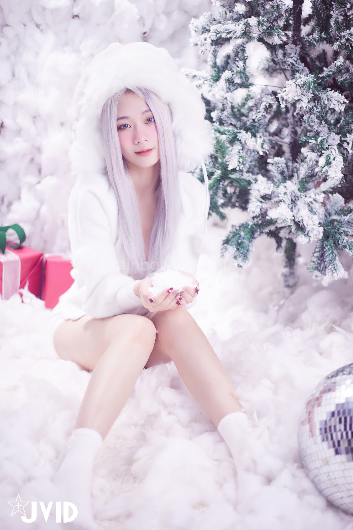 [JVID] Verna – 性感的愛死寂寞人雪女Verna陪你度過聖誕寒冬 - P96