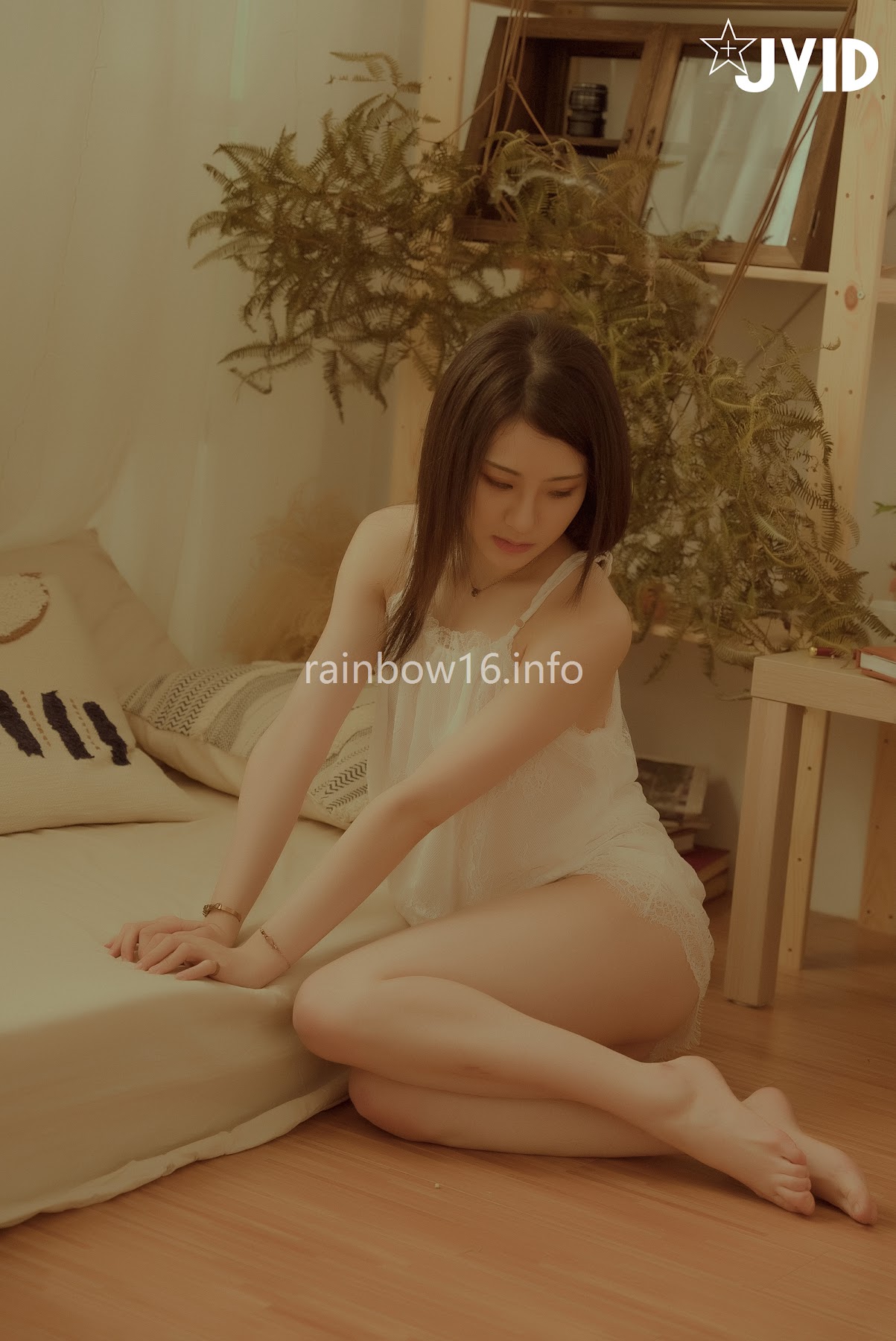 [JVID] 阿黎 – 『全裸露點』最初的小美好，唯美系空靈女孩-阿瓈 - P110