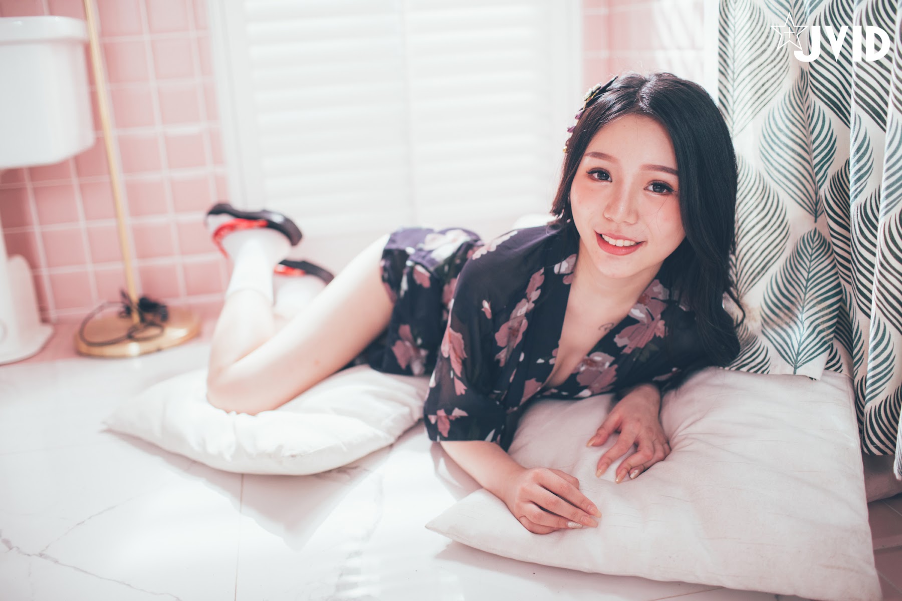 [JVID] 梵梵 – 天然美女梵梵 美麗無邪的笑容甜翻你的心 - P11