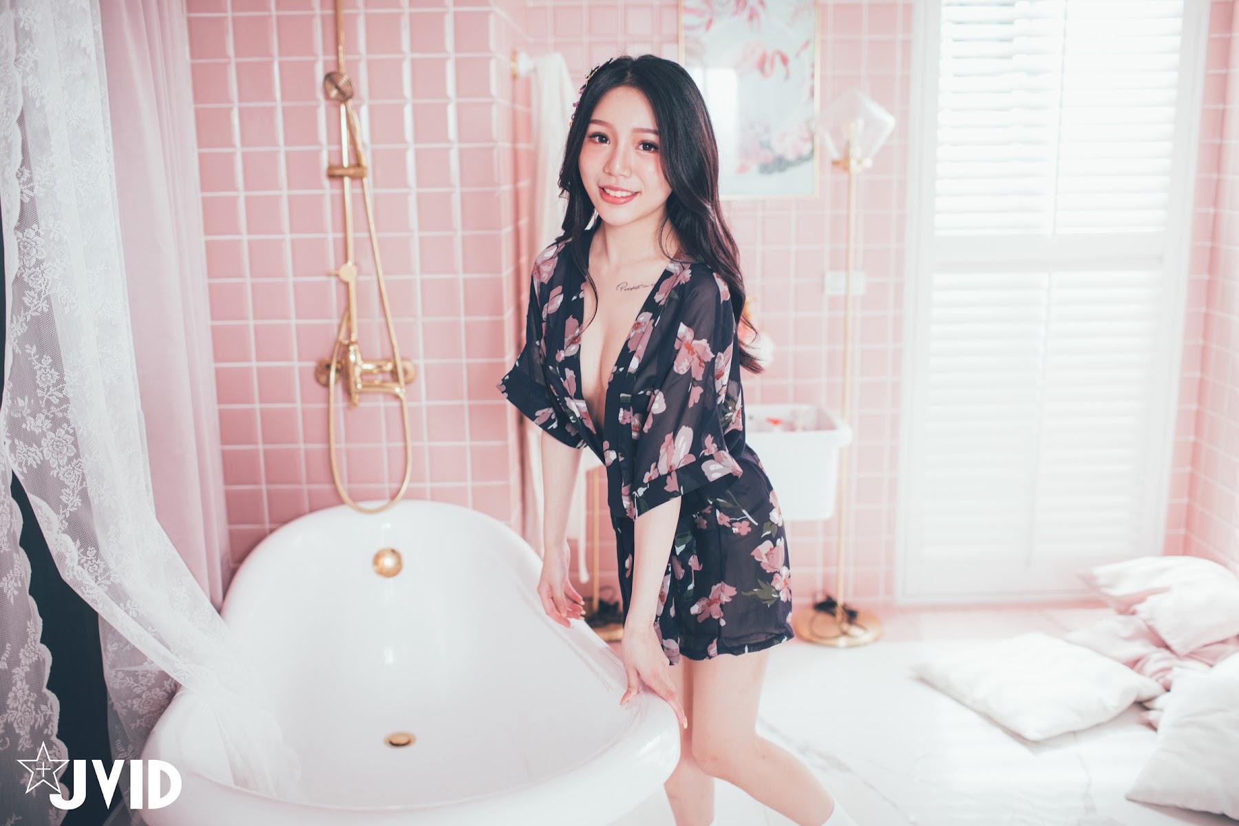 [JVID] 梵梵 – 天然美女梵梵 美麗無邪的笑容甜翻你的心 - P39