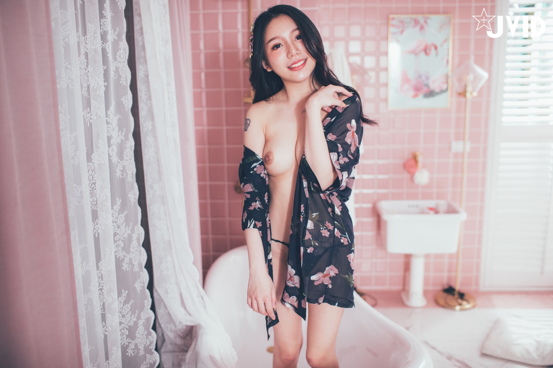 [JVID] 梵梵 – 天然美女梵梵 美麗無邪的笑容甜翻你的心 - P89