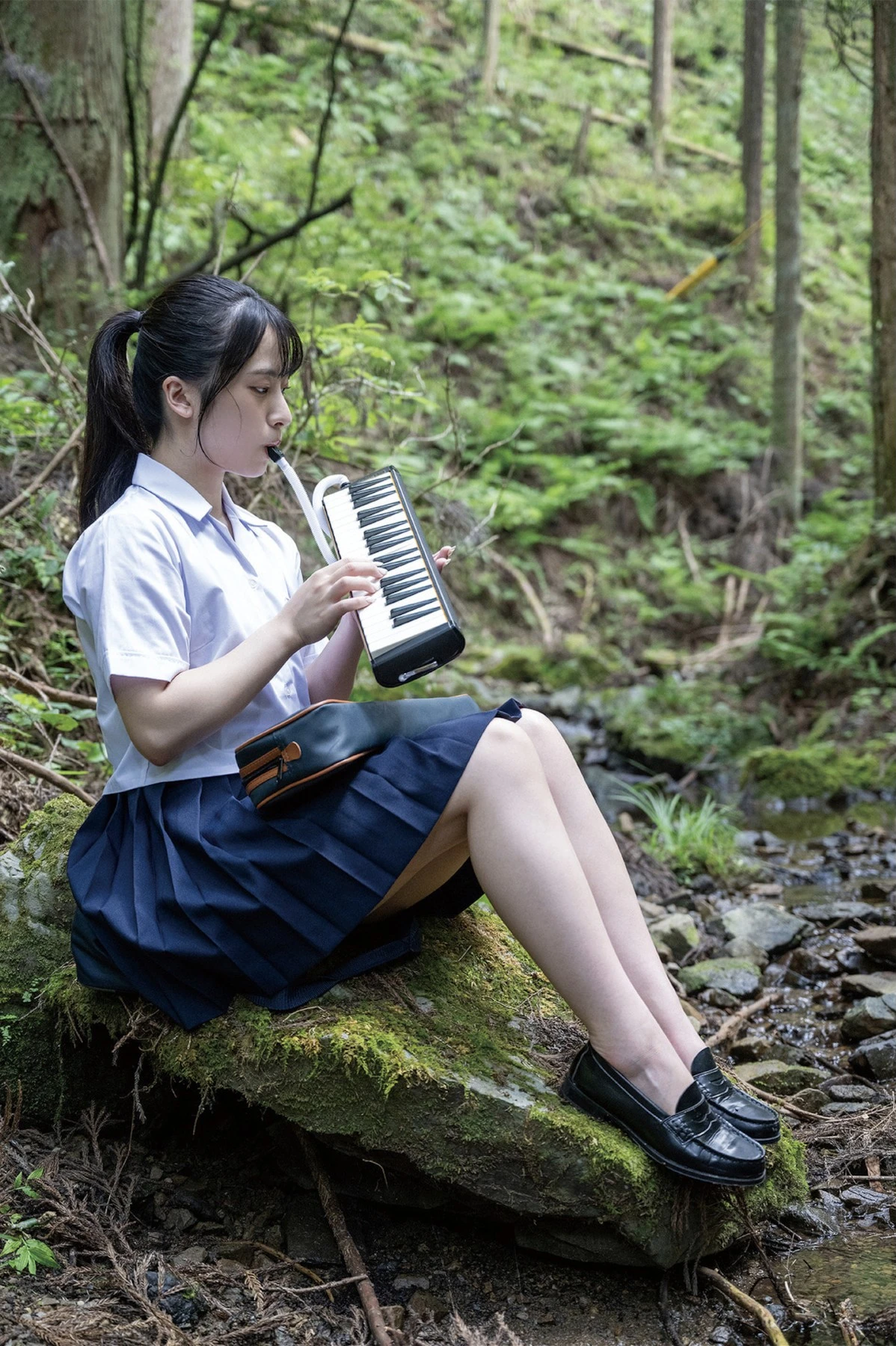 Nanami Nakamori 中森ななみ, Prestige 写真集 「36.9℃」 - P10