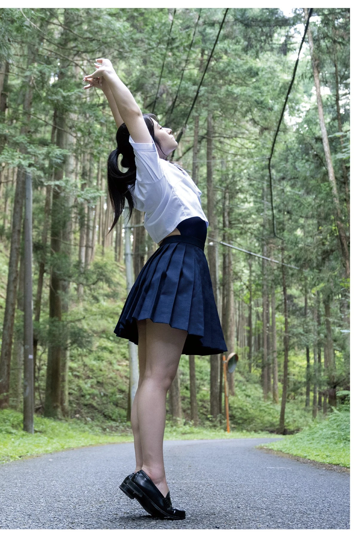 Nanami Nakamori 中森ななみ, Prestige 写真集 「36.9℃」 - P15