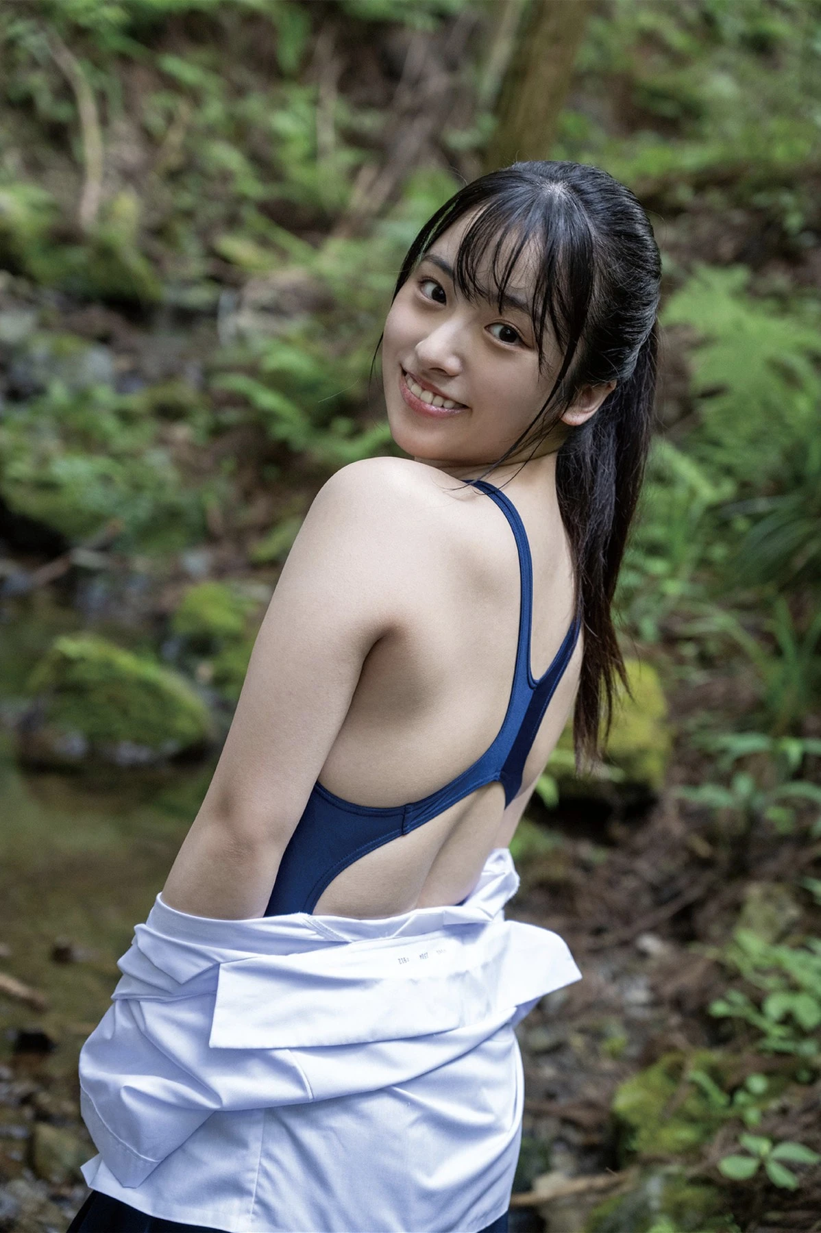 Nanami Nakamori 中森ななみ, Prestige 写真集 「36.9℃」 - P21