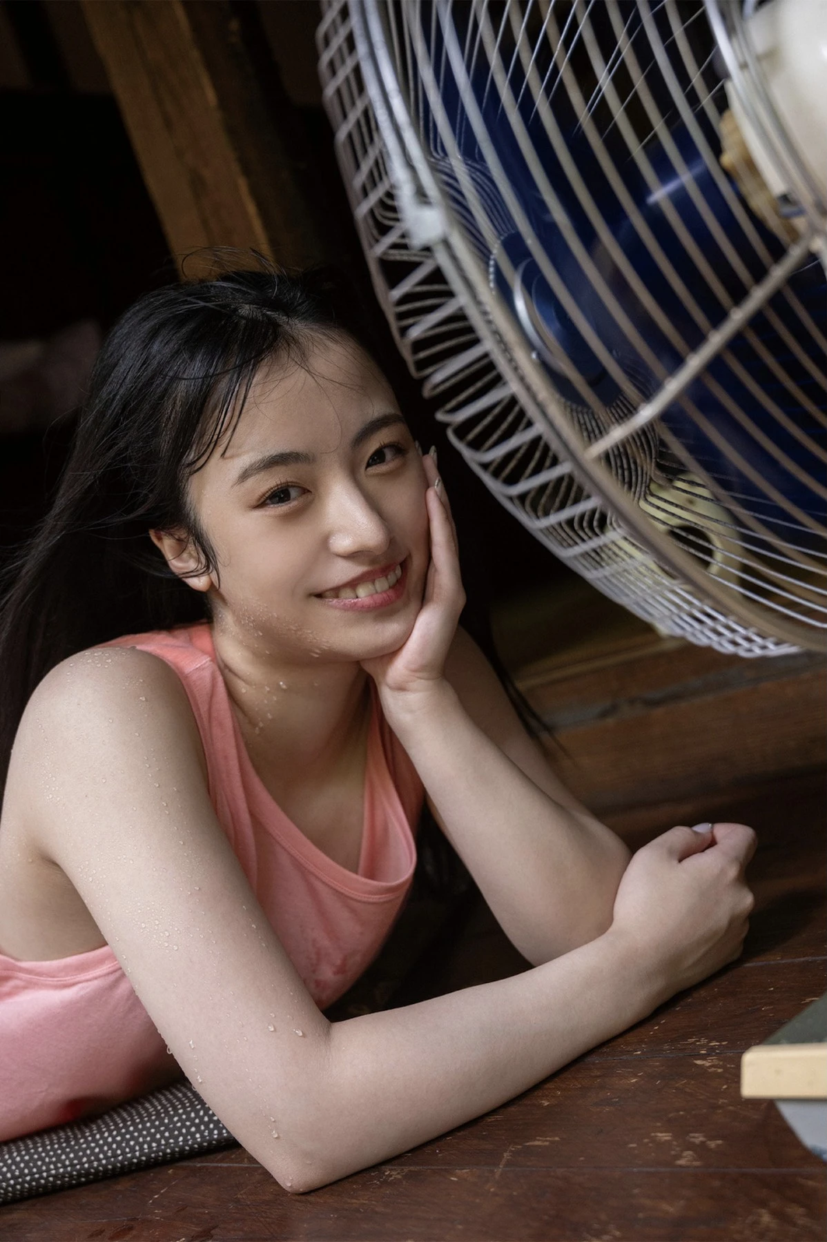Nanami Nakamori 中森ななみ, Prestige 写真集 「36.9℃」 - P41