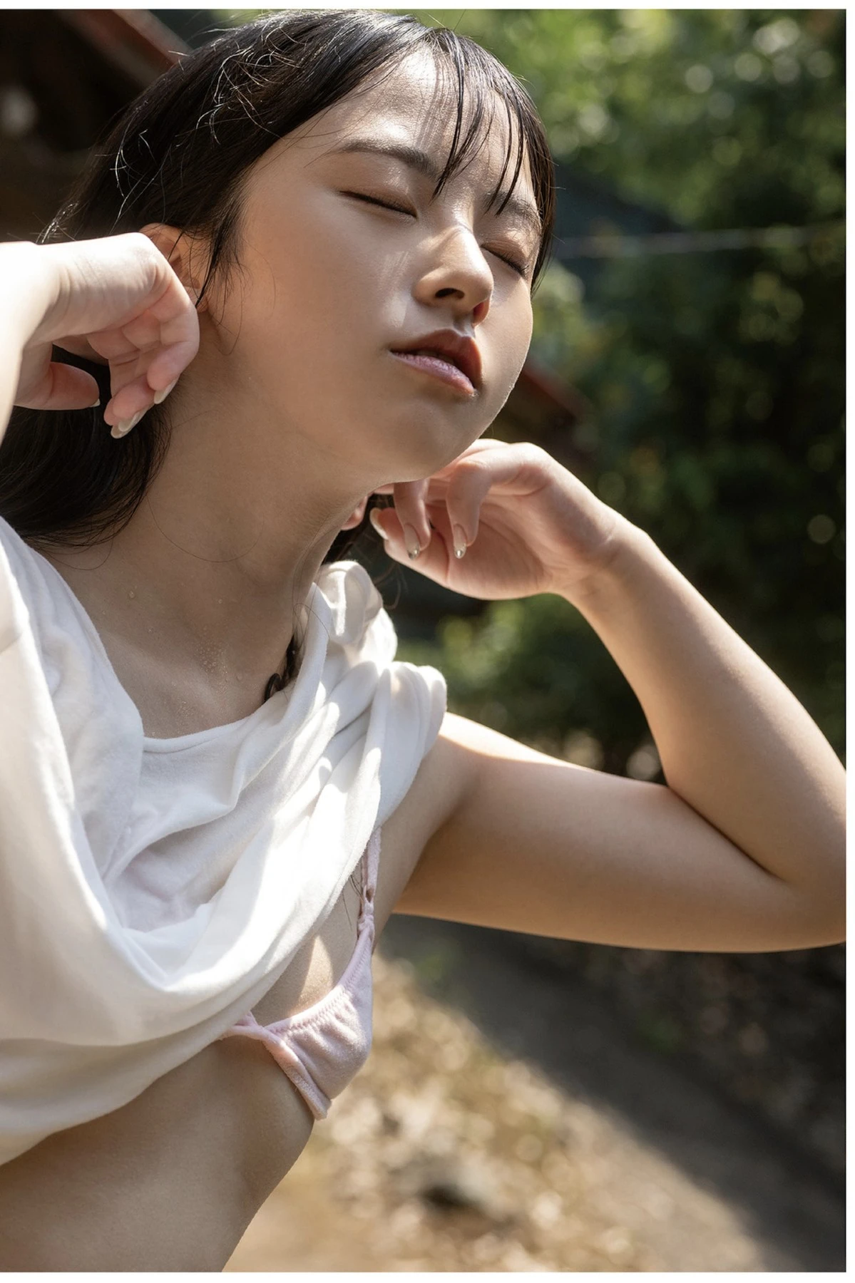 Nanami Nakamori 中森ななみ, Prestige 写真集 「36.9℃」 - P71