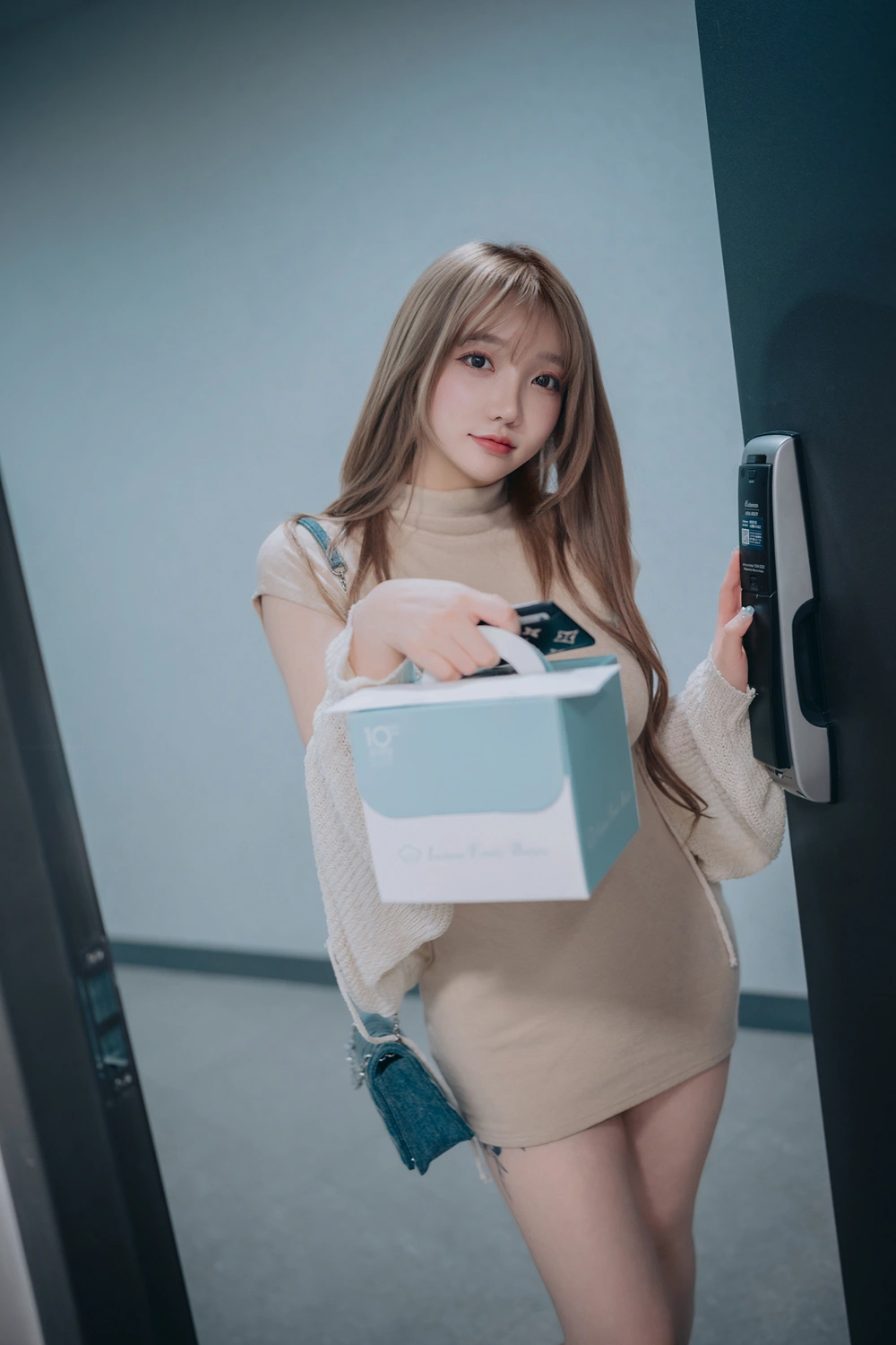 Son Yeeun 손예은, DJAWA 「Happy Solo Birthday」 Set.01 - P44