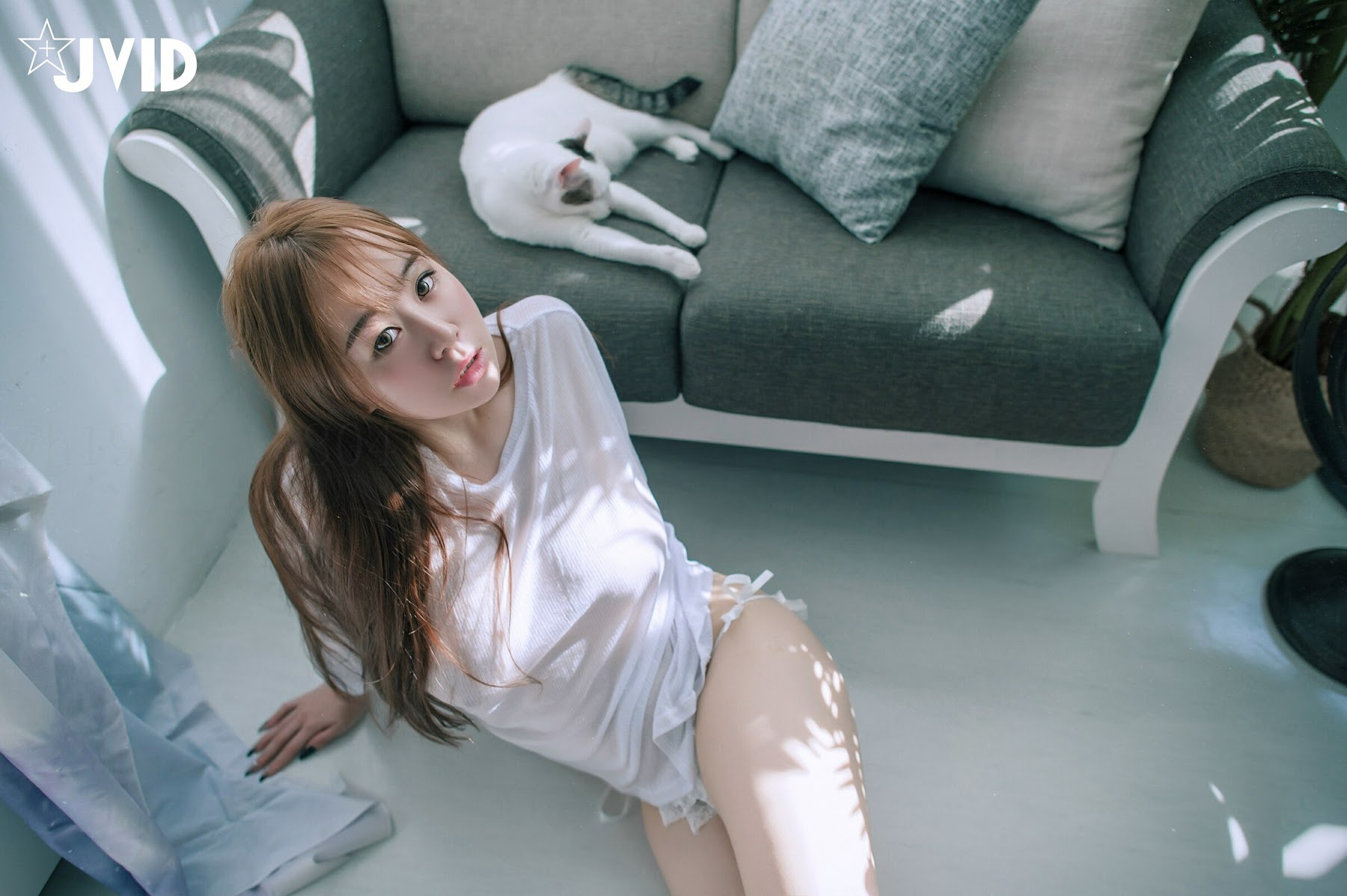 [JVID] Julie藏獒 – H罩杯巨乳藏獒，回國後的性感絕美首發 - P2