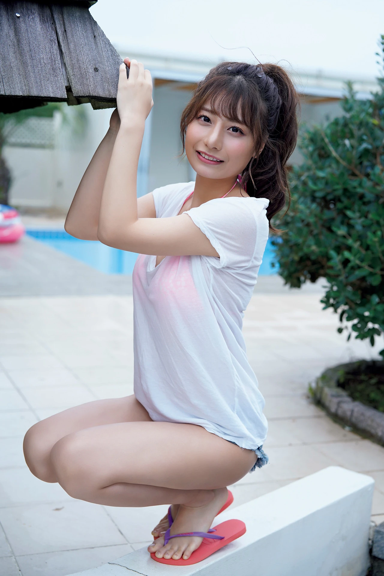 Yuka Suzuki 鈴木優香, FLASHデジタル写真集 「スキャンダルFカップ Vol.1」 - P2