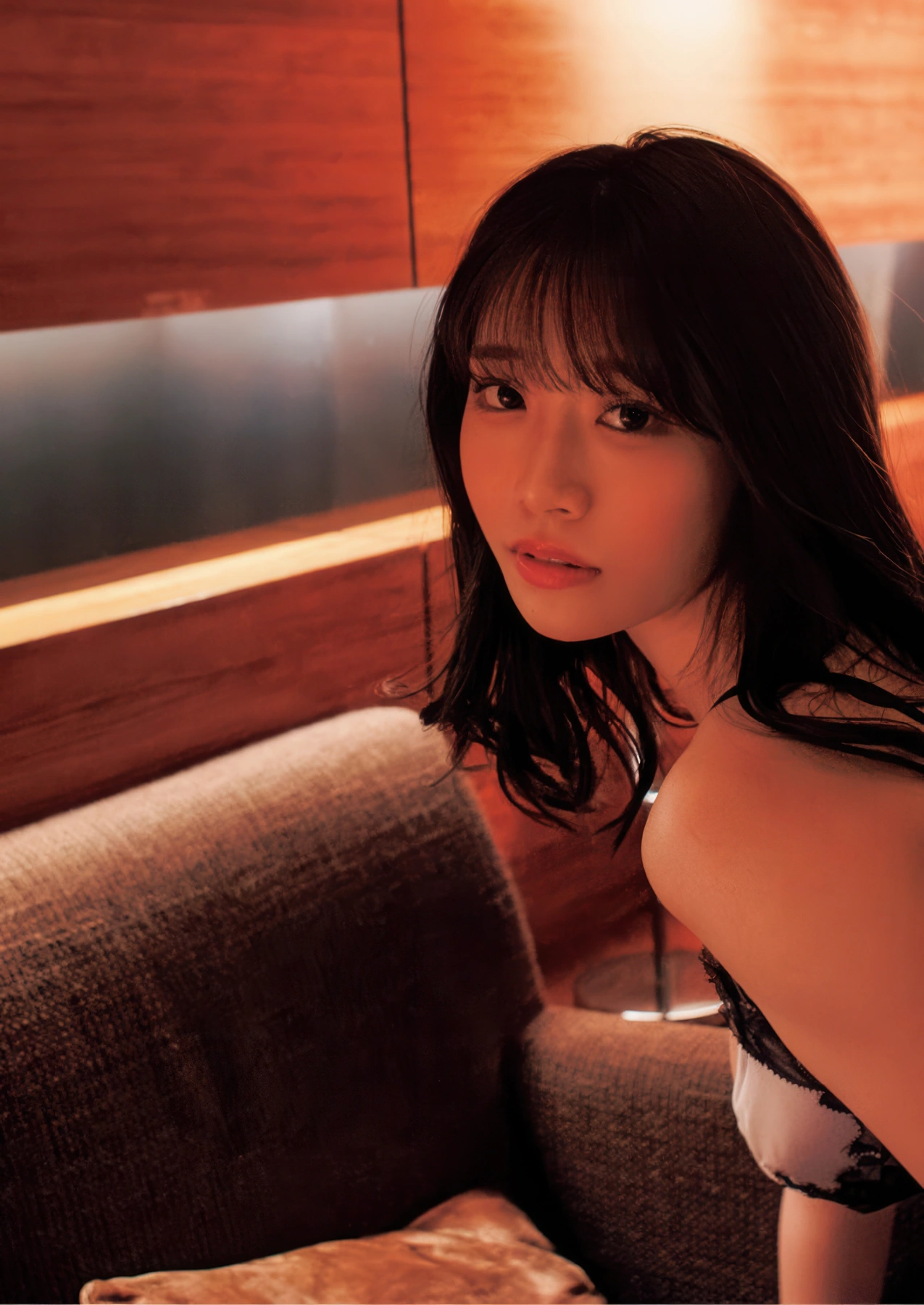 Saika Kawakita 河北彩伽, 写真集 増ページ デジタル特装版 『うたかたの花』 - P108