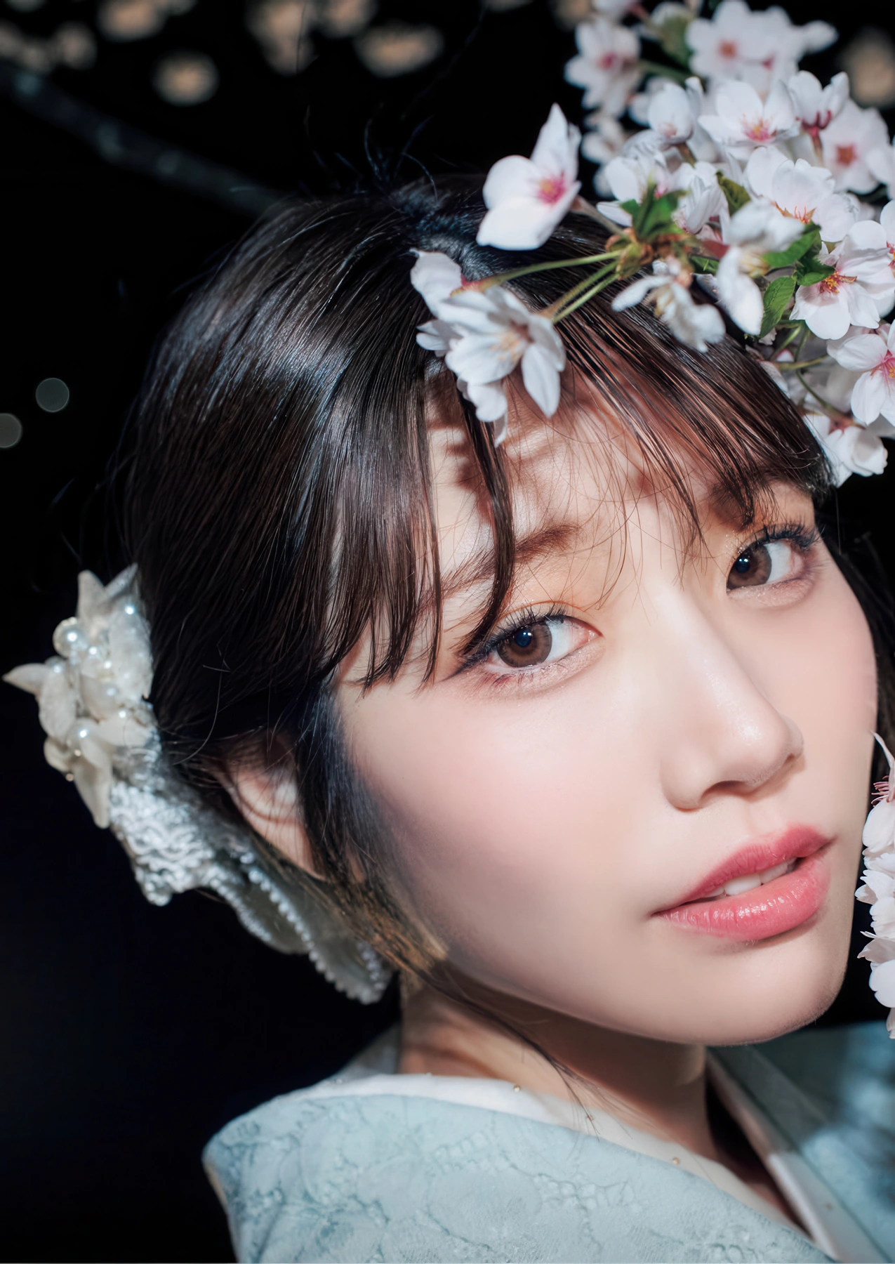 Saika Kawakita 河北彩伽, 写真集 増ページ デジタル特装版 『うたかたの花』 - P120