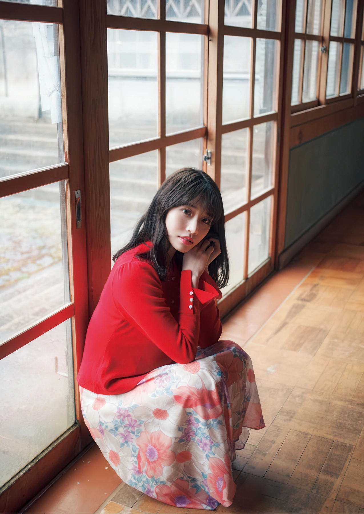 Saika Kawakita 河北彩伽, 写真集 増ページ デジタル特装版 『うたかたの花』 - P44