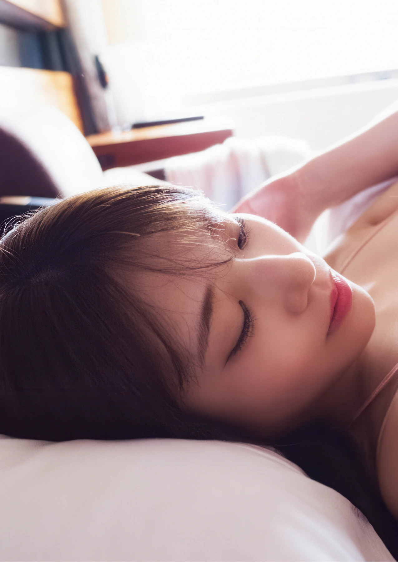Saika Kawakita 河北彩伽, 写真集 増ページ デジタル特装版 『うたかたの花』 - P83