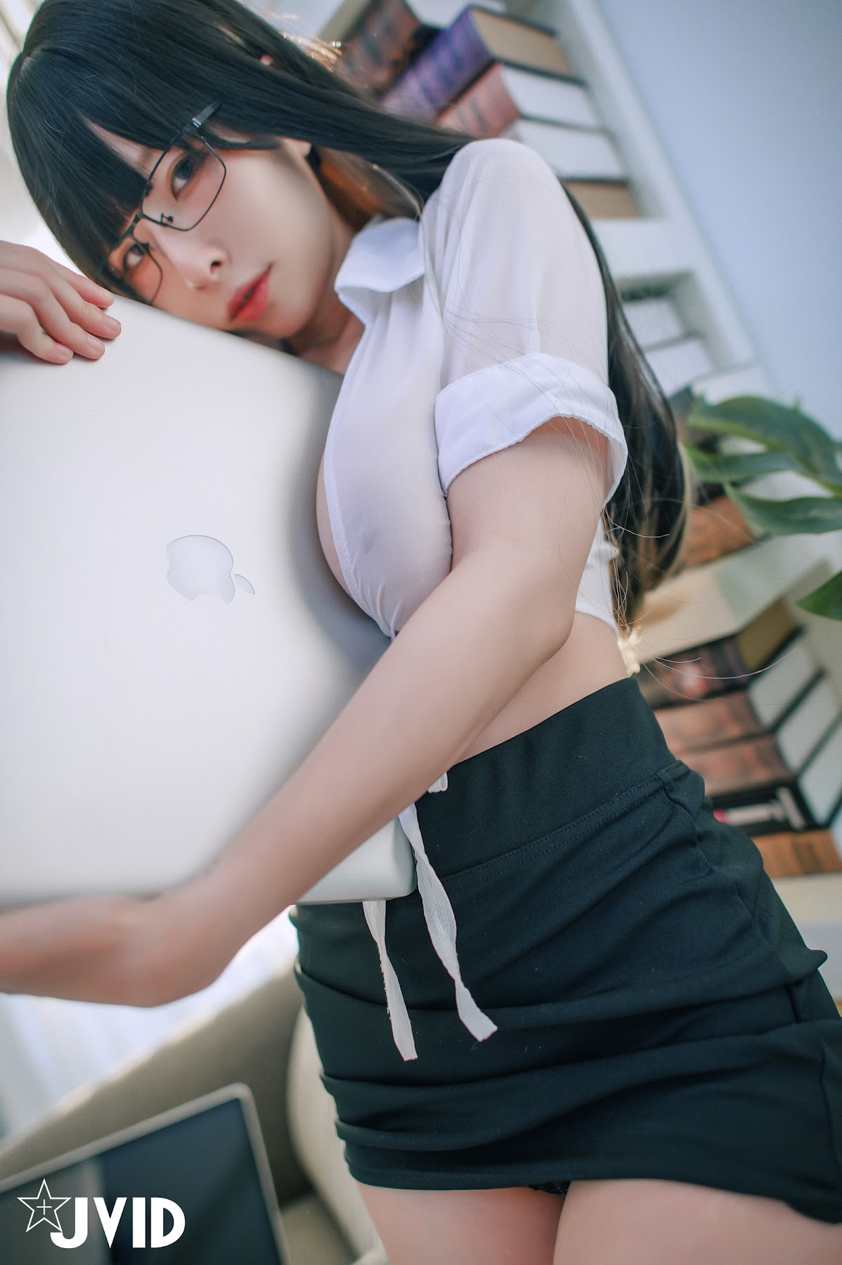 [JVID] 黎菲儿 – 超完美巨乳-色色的女同事加班时の脱衣诱惑 - P31