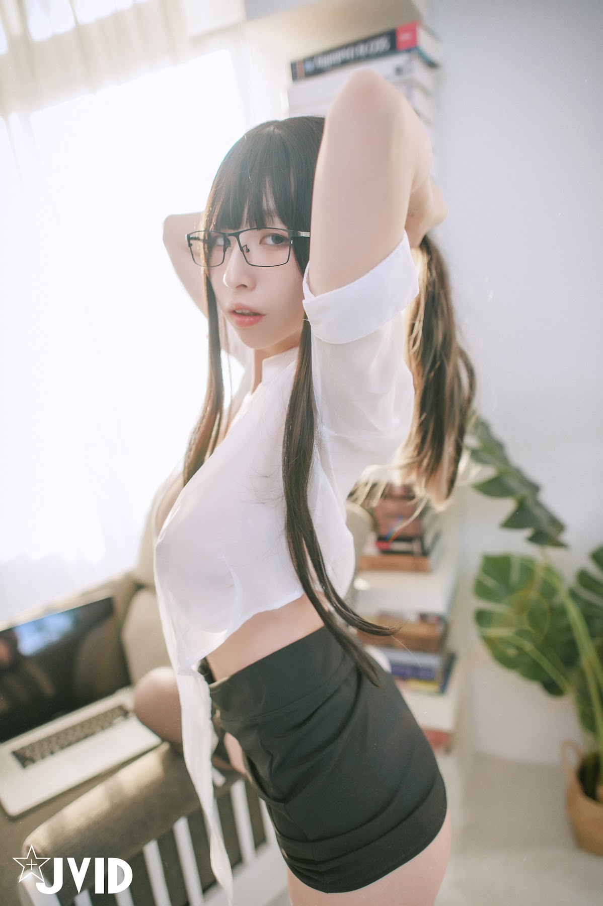 [JVID] 黎菲儿 – 超完美巨乳-色色的女同事加班时の脱衣诱惑 - P39