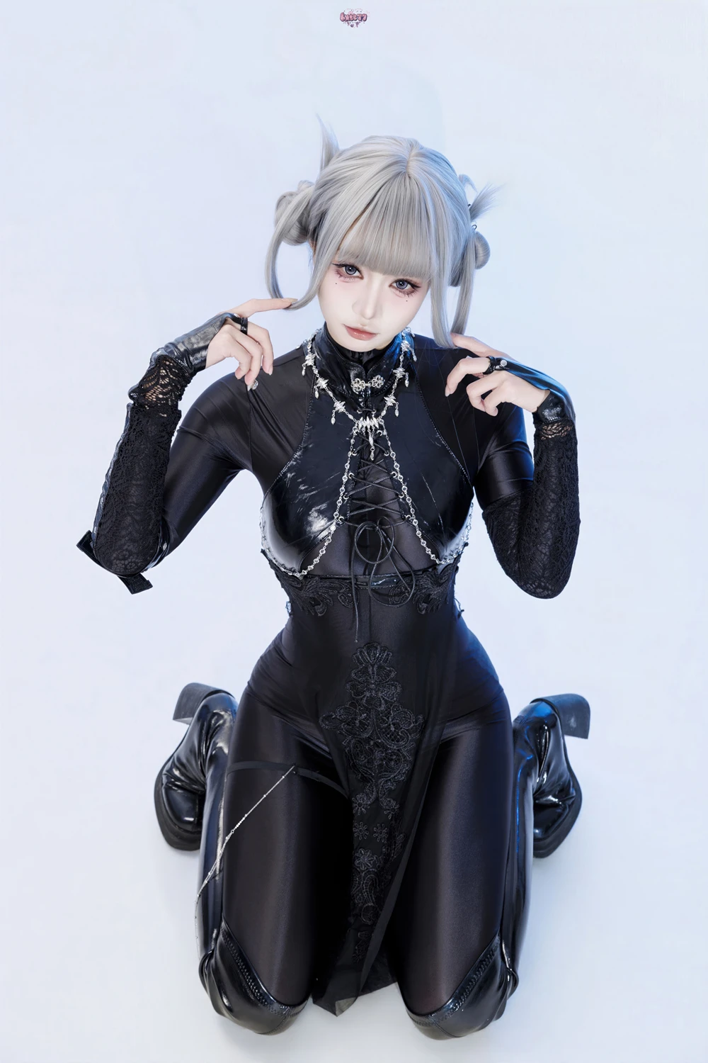 Cosplay 柒柒要乖哦 – 黑靡烟旗袍 - P10