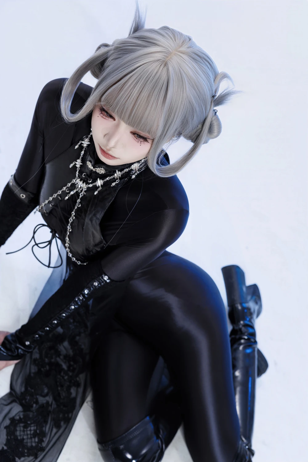 Cosplay 柒柒要乖哦 – 黑靡烟旗袍 - P14