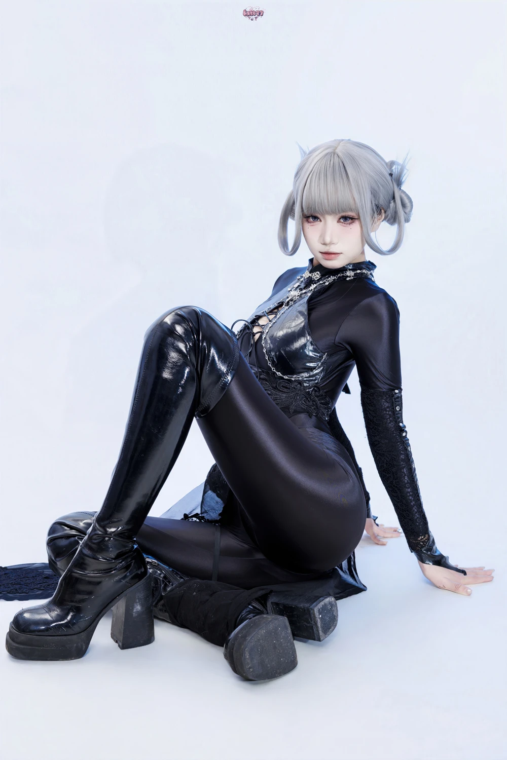 Cosplay 柒柒要乖哦 – 黑靡烟旗袍 - P19