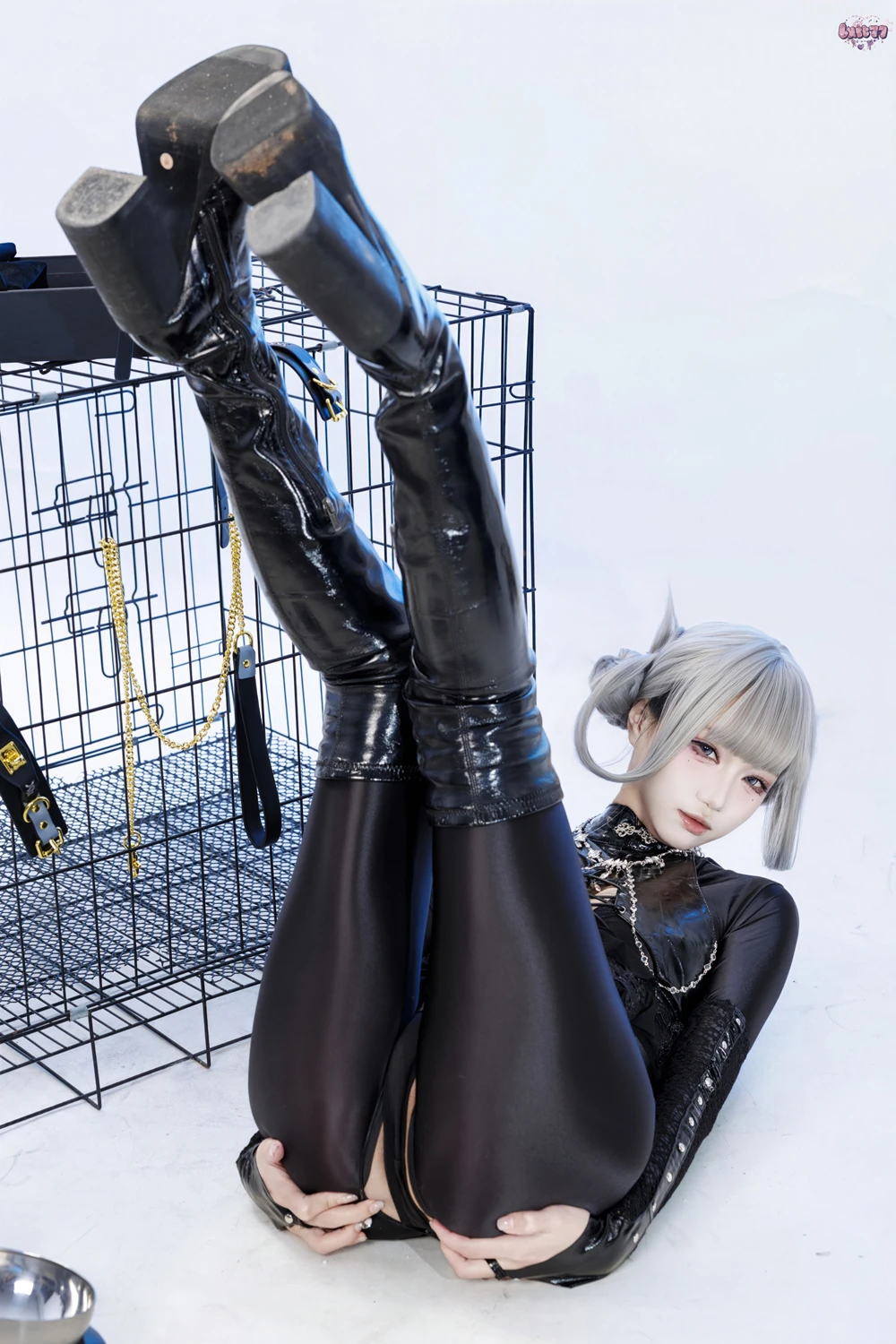 Cosplay 柒柒要乖哦 – 黑靡烟旗袍 - P36