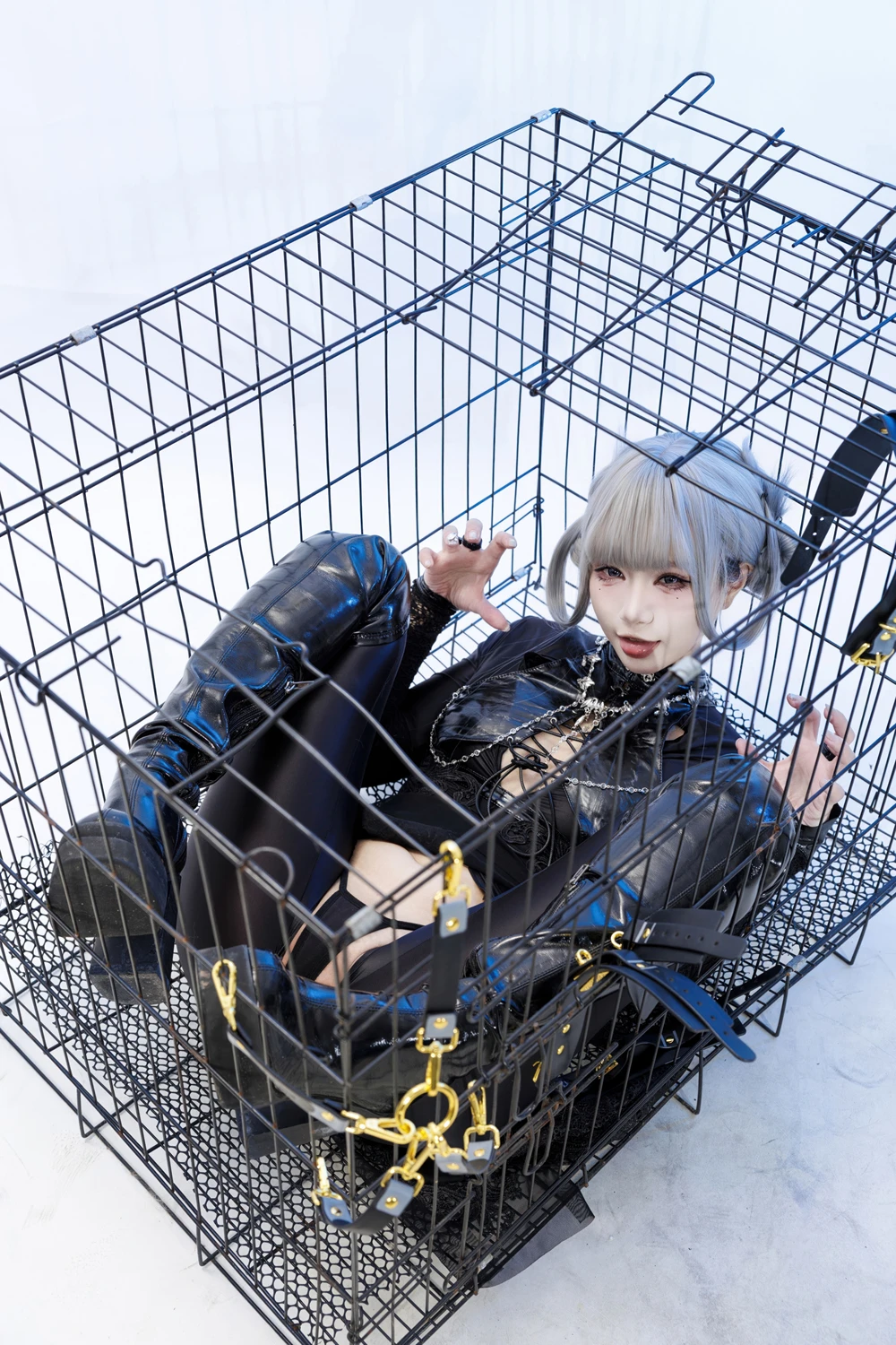 Cosplay 柒柒要乖哦 – 黑靡烟旗袍 - P50