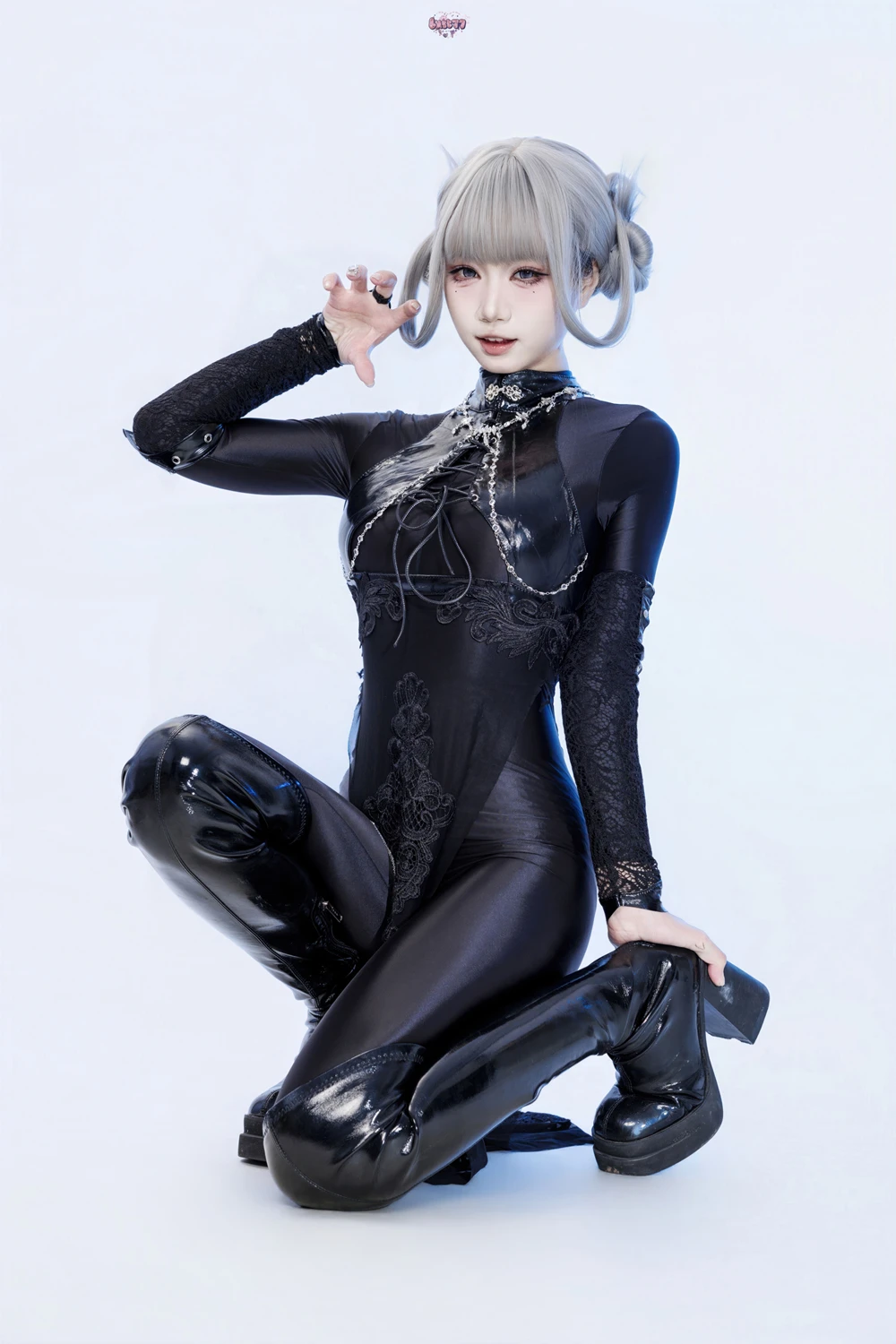 Cosplay 柒柒要乖哦 – 黑靡烟旗袍 - P8