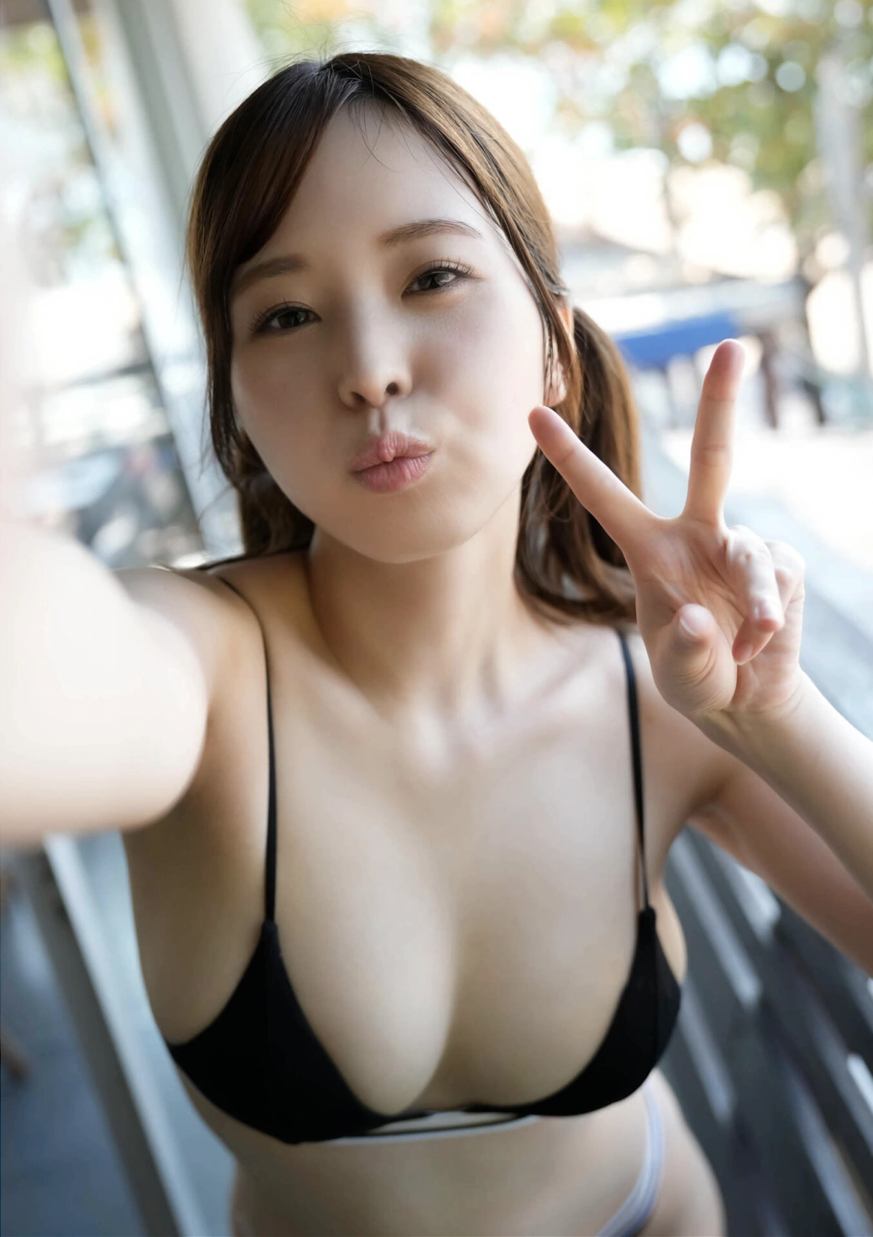 Hinano Kuno 九野ひなの, ヌード写真集 「あいらしゅうて、ばりエッチ」 - P47