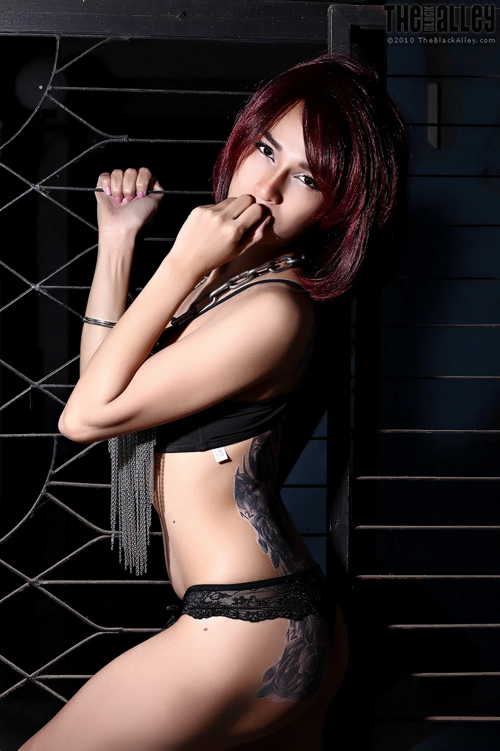 Ginny – The Black Alley Photobook Set.18 - P6