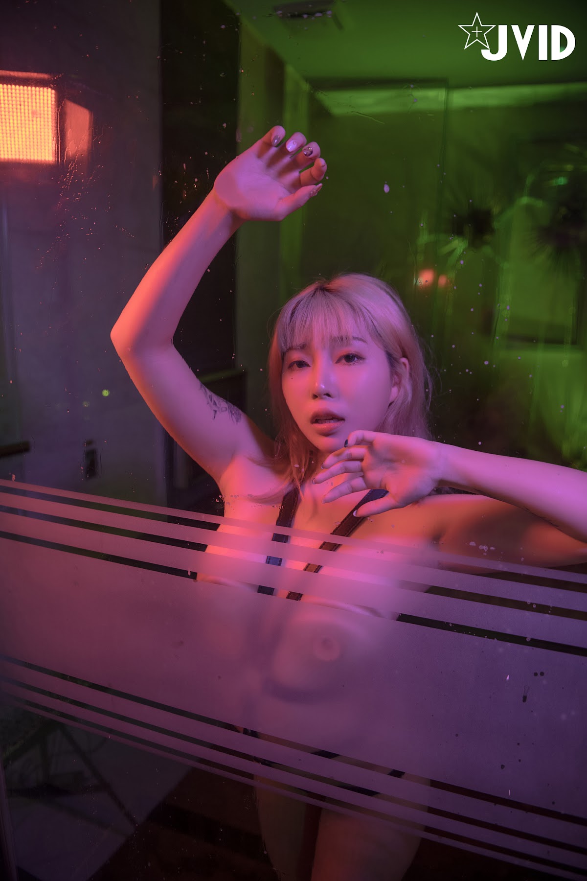 [JVID] Stacy – 摇曳的光影中被束缚的美女渐渐的穴湿了等妳来征服 - P8