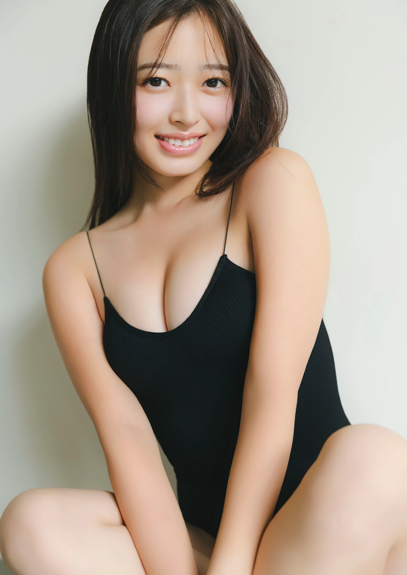 Koharu Kuroe 黒江こはる, 写真集 「キラキラ輝く瞳」 - P6