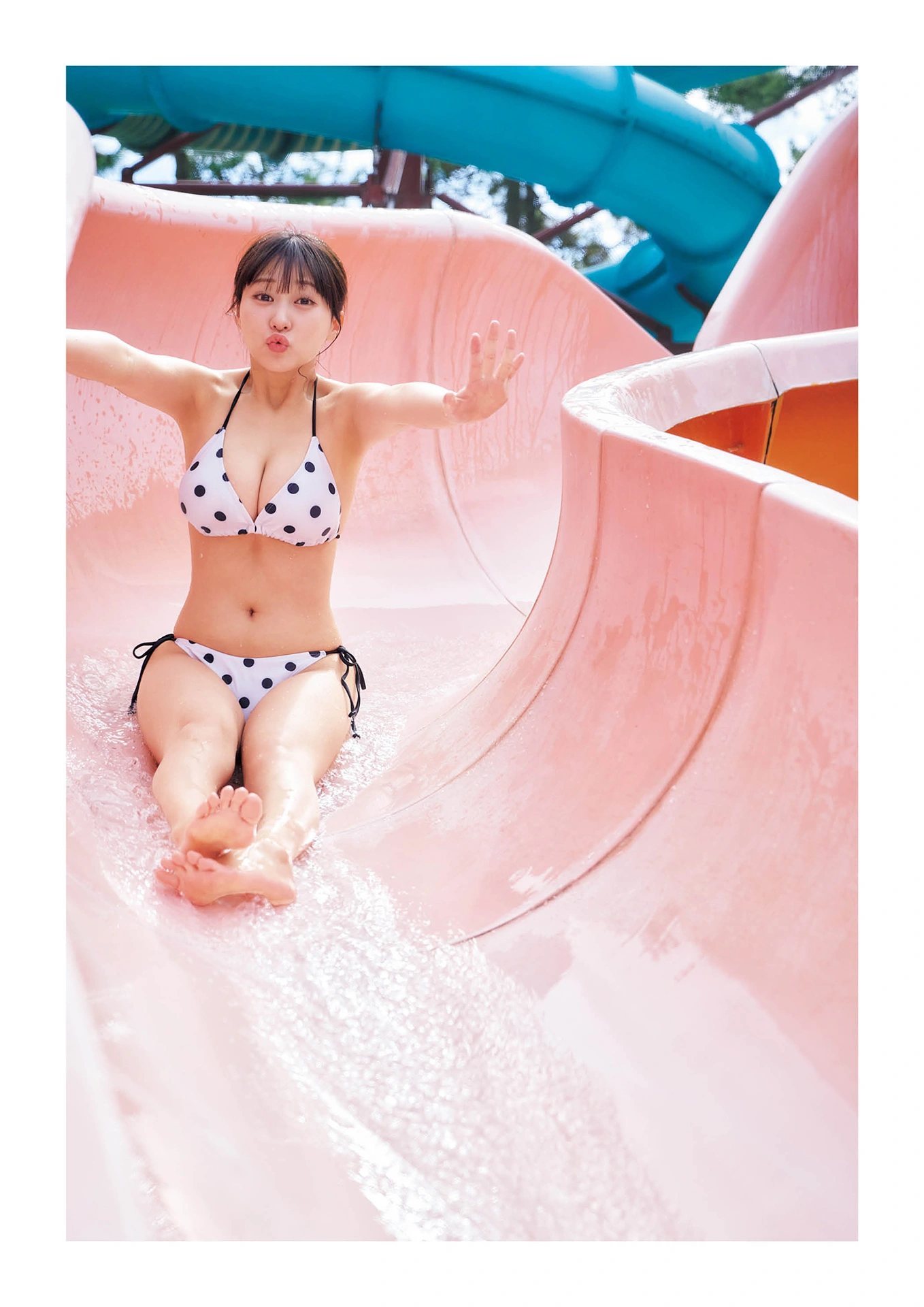 Miku Tanaka 田中美久, 写真集 「ぜんぶ、ほんと」 - P50