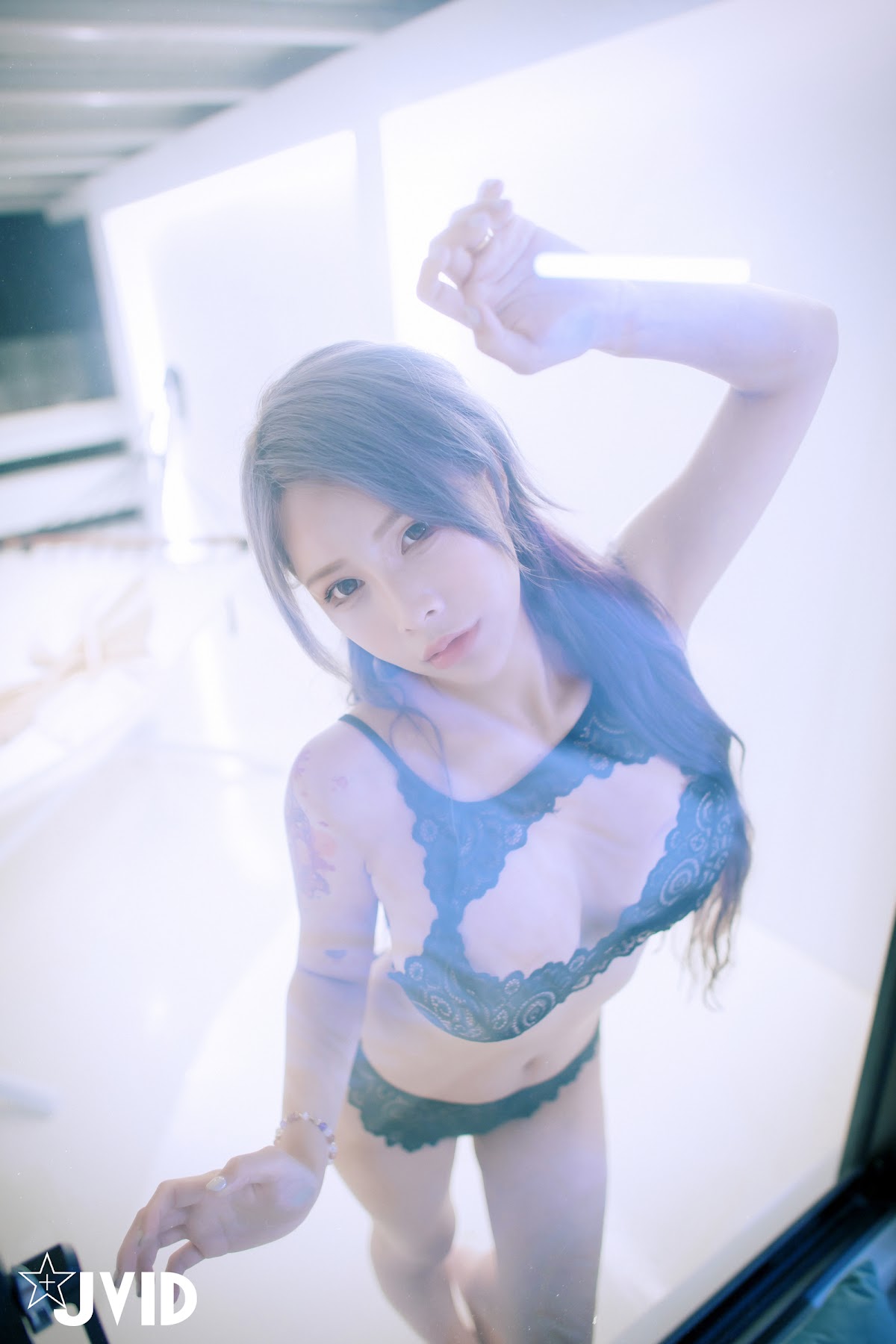 [JVID] 艾妃 – 神級美巨乳艾妃的情慾之夜『首次雙人情慾大尺／騎乘式解鎖』 - P37