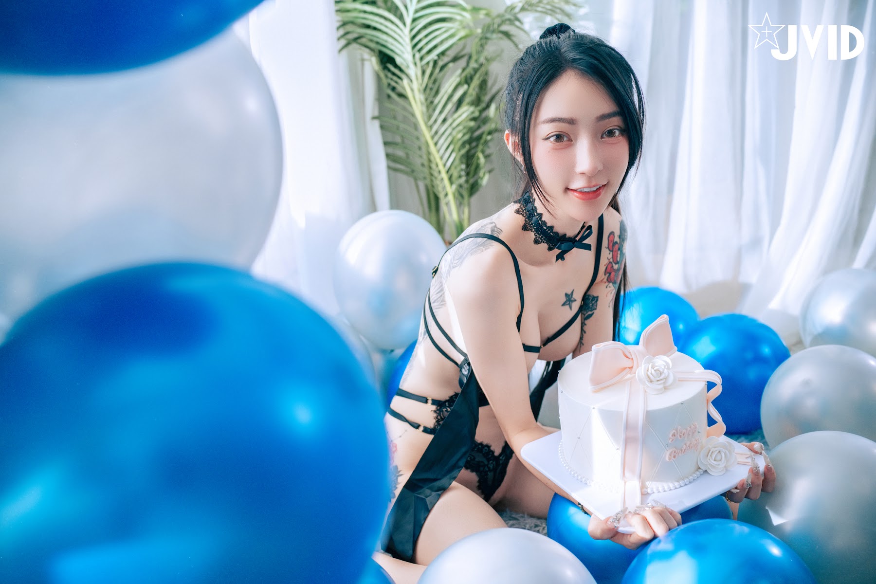 [JVID] 飄飄哥 – 【最狂尺度生日特輯／極細丁無膚膠】色色の裸體生日趴－飄飄🎂慶生被脫光光塗抹奶油😳超細線丁無膚膠擠出誘人駱駝蹄🔥屁股翹高背後位視角超色慾🎬超誘人裸體奶油慶生影片熱映中 - P109