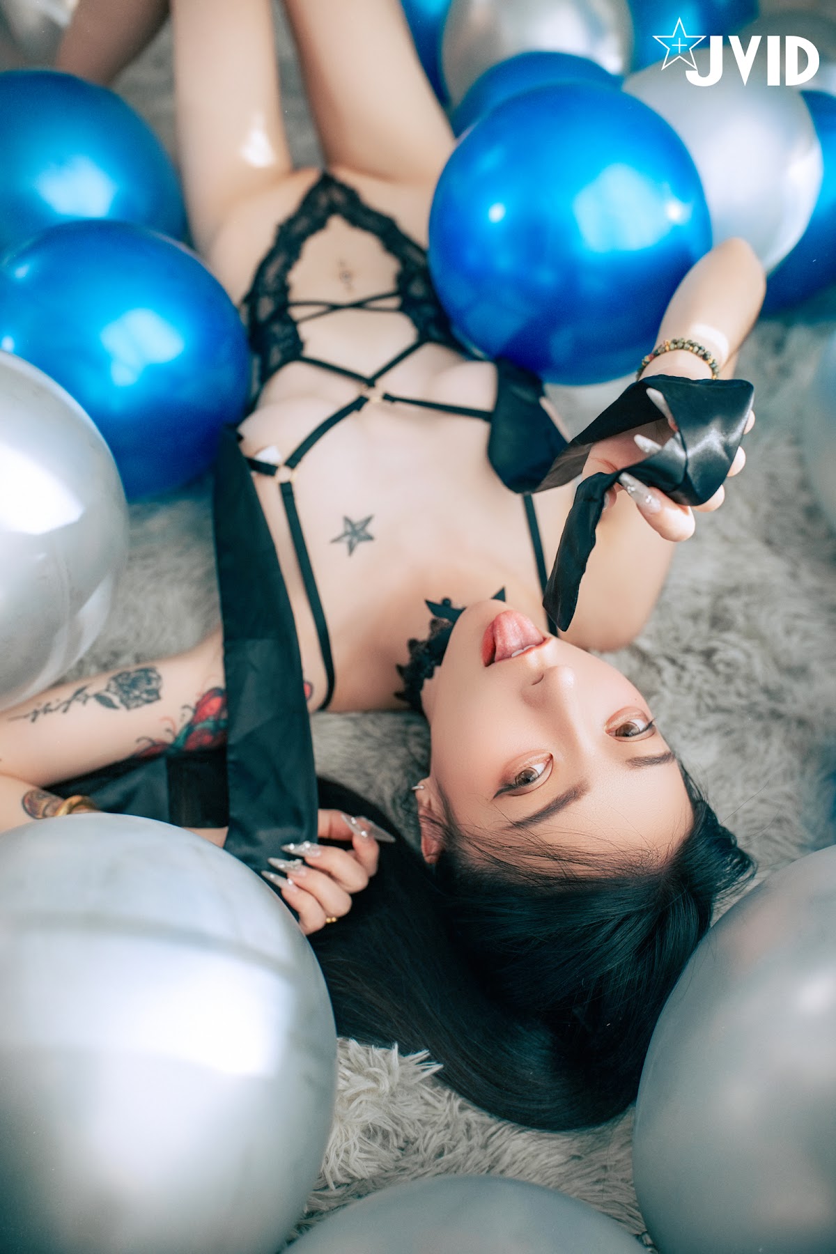 [JVID] 飄飄哥 – 【最狂尺度生日特輯／極細丁無膚膠】色色の裸體生日趴－飄飄🎂慶生被脫光光塗抹奶油😳超細線丁無膚膠擠出誘人駱駝蹄🔥屁股翹高背後位視角超色慾🎬超誘人裸體奶油慶生影片熱映中 - P19