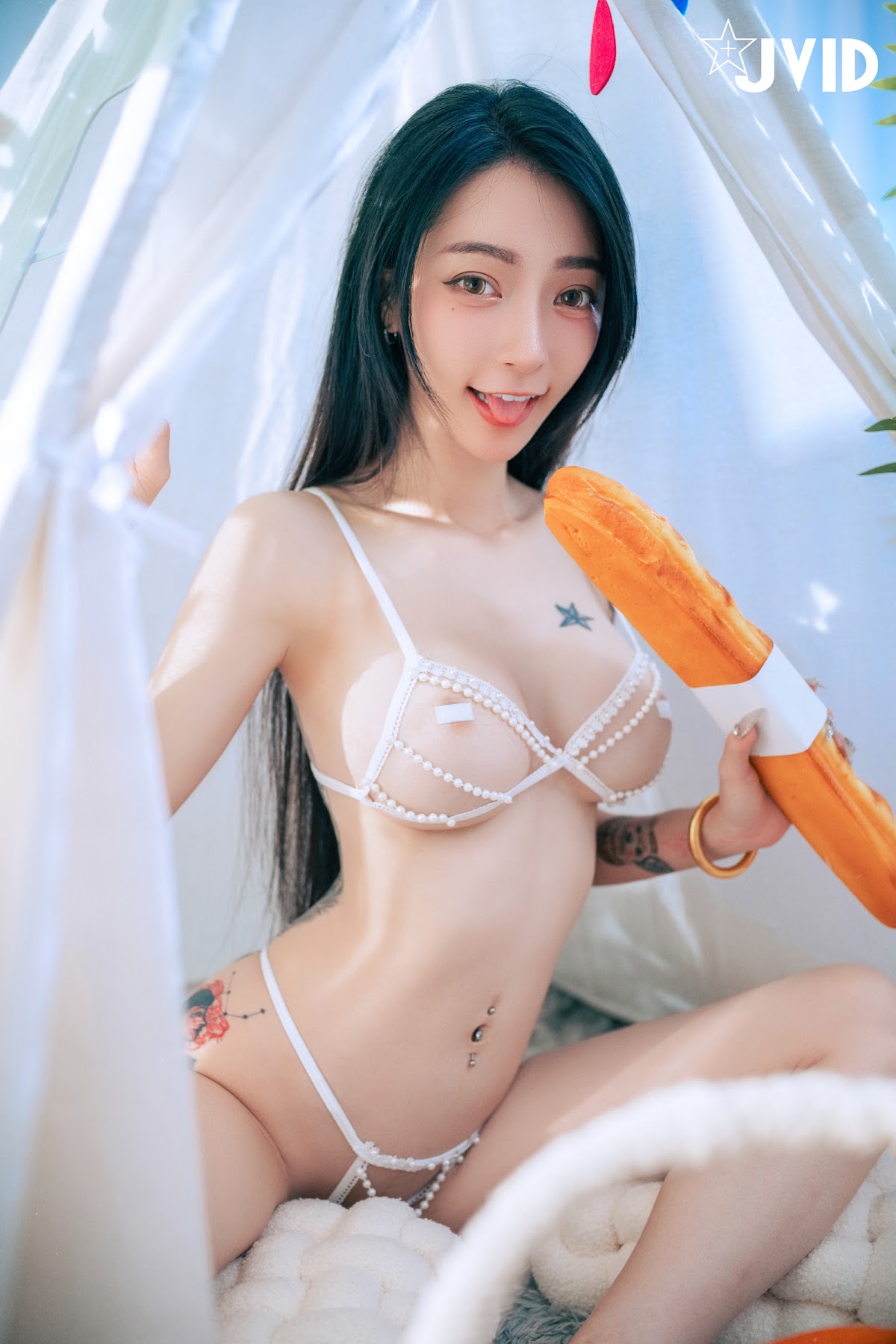 [JVID] 飄飄哥 – 【最狂尺度生日特輯／極細丁無膚膠】色色の裸體生日趴－飄飄🎂慶生被脫光光塗抹奶油😳超細線丁無膚膠擠出誘人駱駝蹄🔥屁股翹高背後位視角超色慾🎬超誘人裸體奶油慶生影片熱映中 - P212