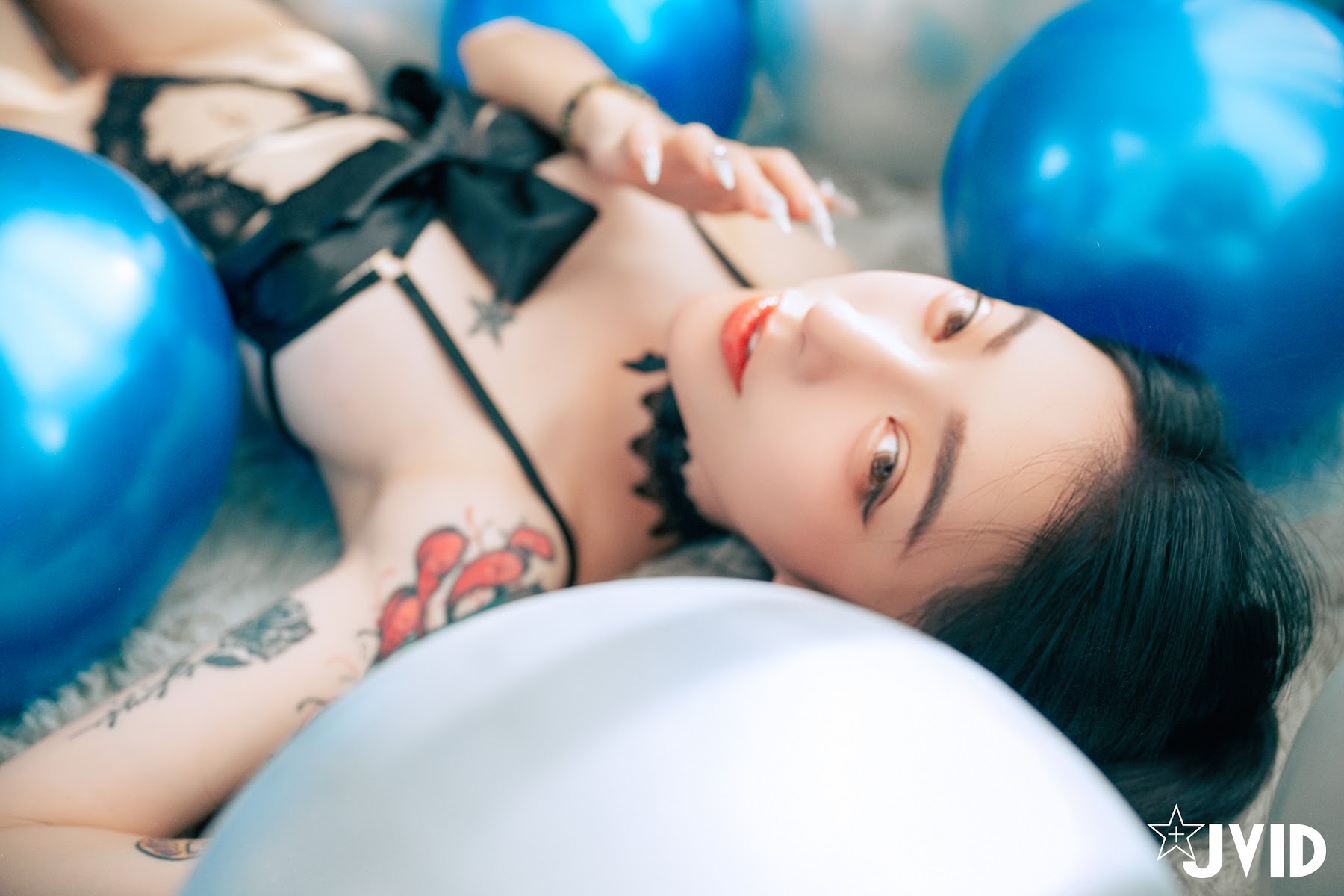 [JVID] 飄飄哥 – 【最狂尺度生日特輯／極細丁無膚膠】色色の裸體生日趴－飄飄🎂慶生被脫光光塗抹奶油😳超細線丁無膚膠擠出誘人駱駝蹄🔥屁股翹高背後位視角超色慾🎬超誘人裸體奶油慶生影片熱映中 - P81