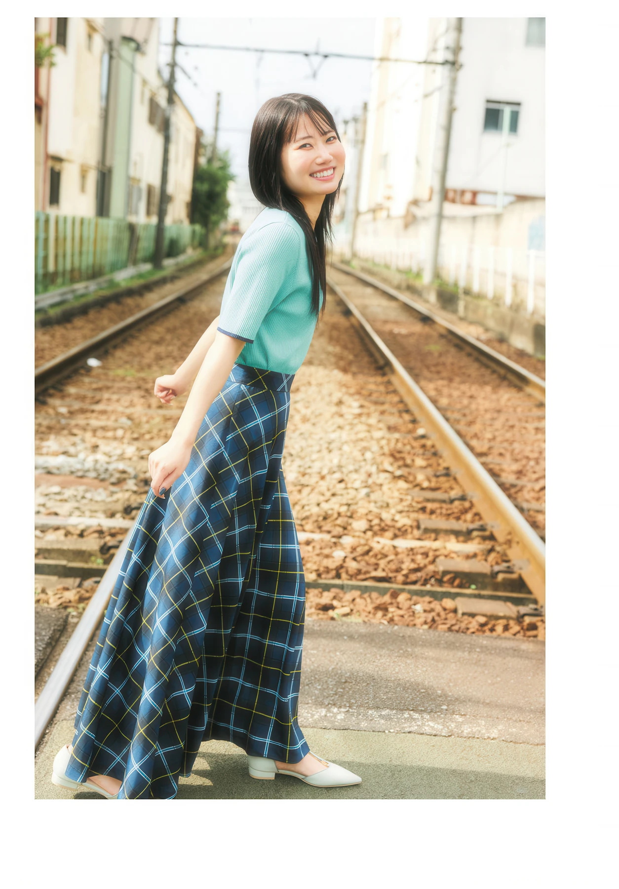 Miu Miyake 三宅美羽, Nao Ojika 小鹿なお, Young Dragon Age ヤングドラゴンエイジ 2026 Vol.34 - P28
