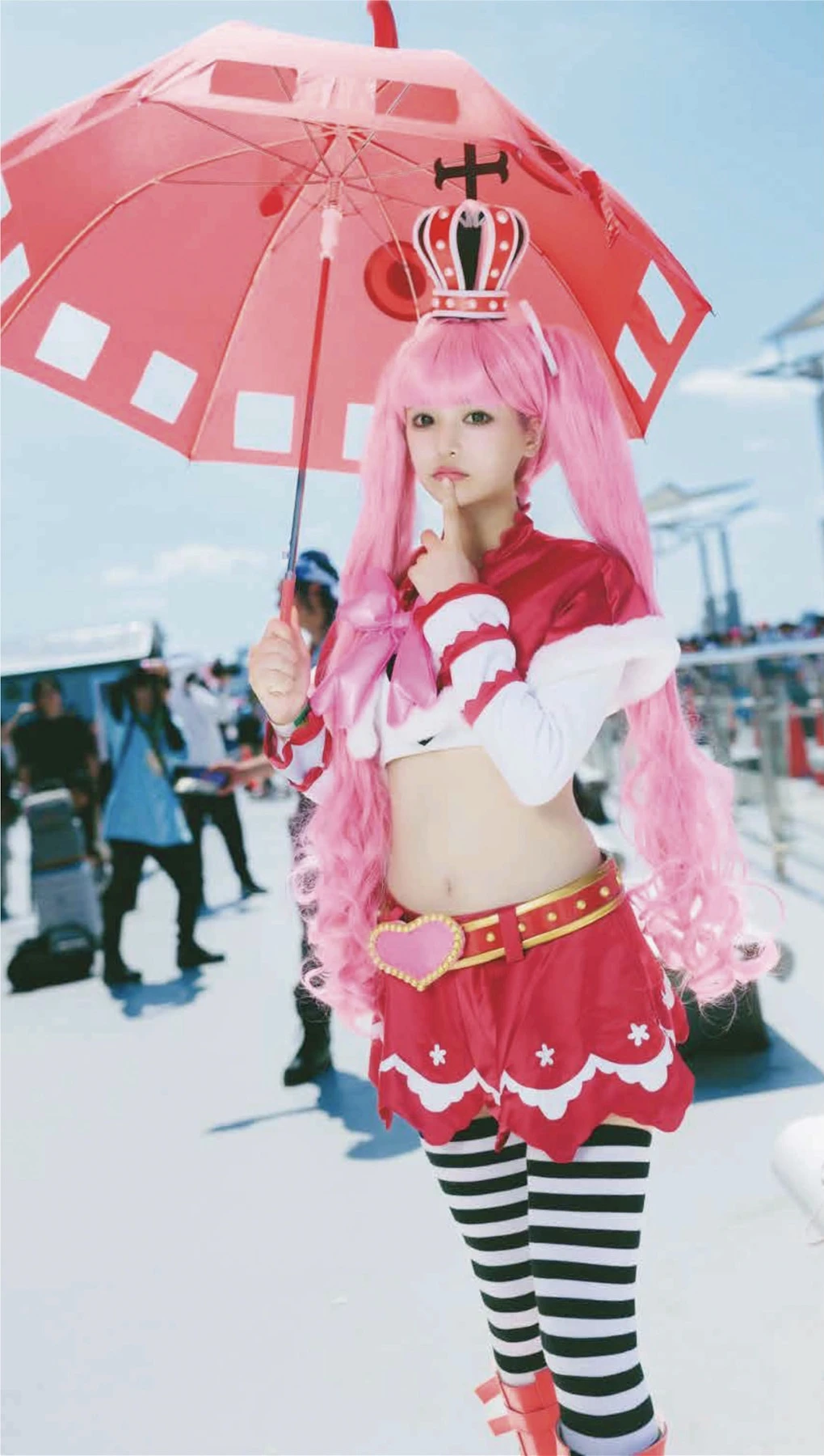 Cosplayer’s Snap, Weekly Pocket ENTAME 2025.10.30 - P10