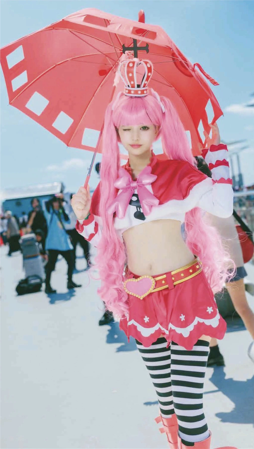 Cosplayer’s Snap, Weekly Pocket ENTAME 2025.10.30 - P12