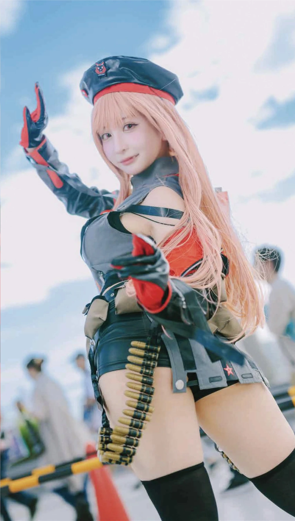 Cosplayer’s Snap, Weekly Pocket ENTAME 2025.10.30 - P3